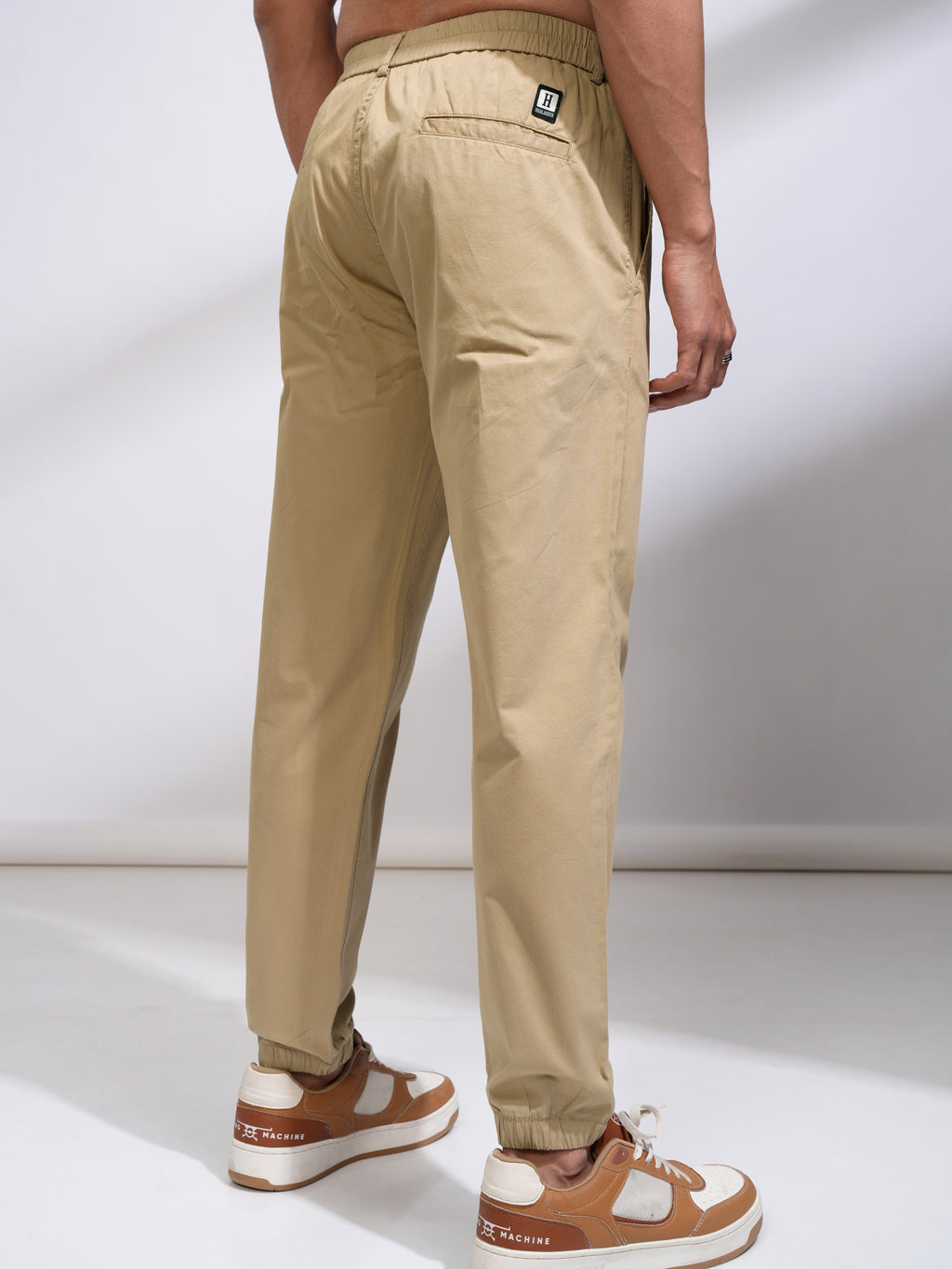 Highlander Men Beige Slim Fit Solid Joggers - Beige - Image 3