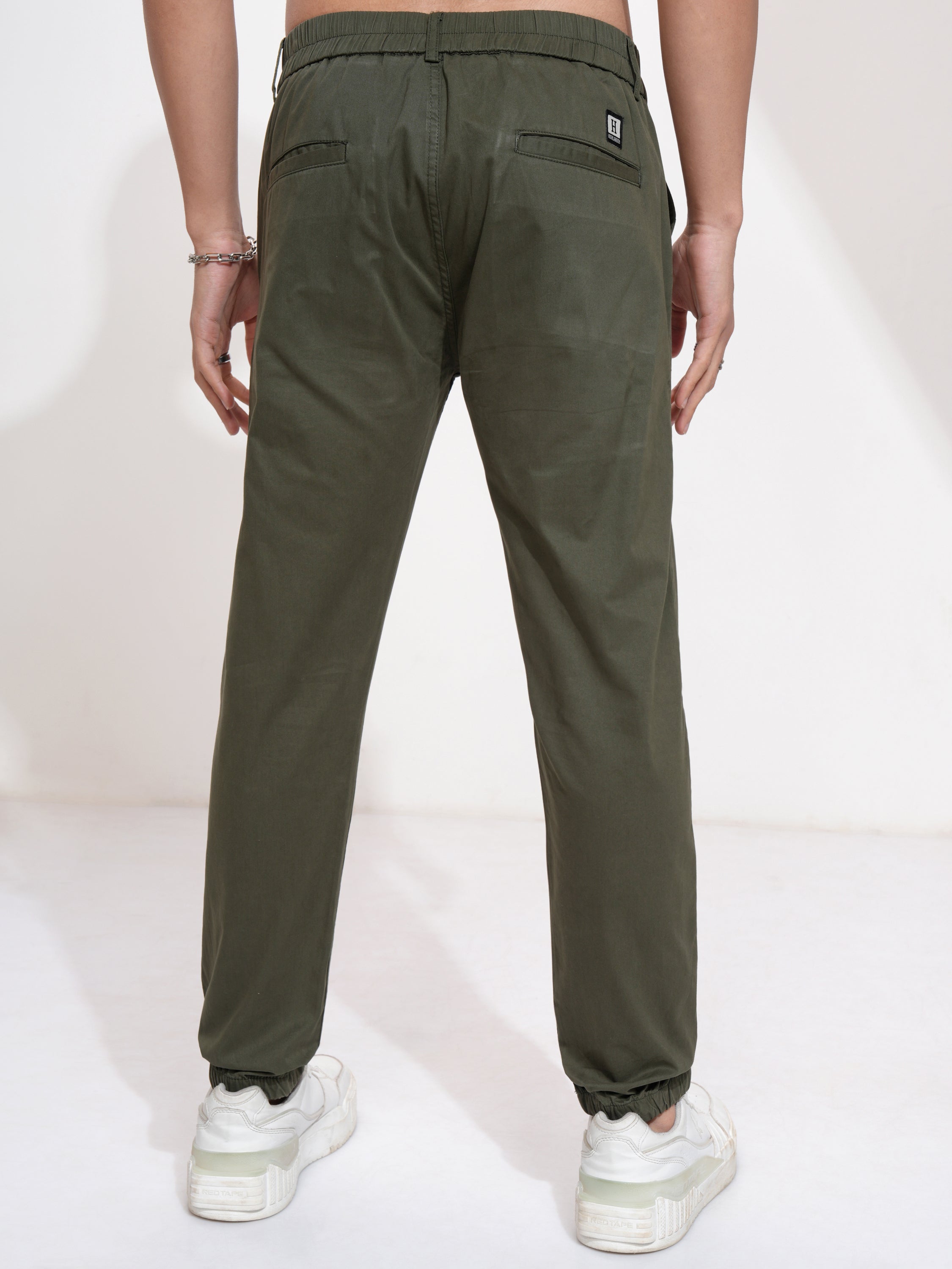 Highlander Men Grey Slim Fit Solid Joggers - Grey - Image 3