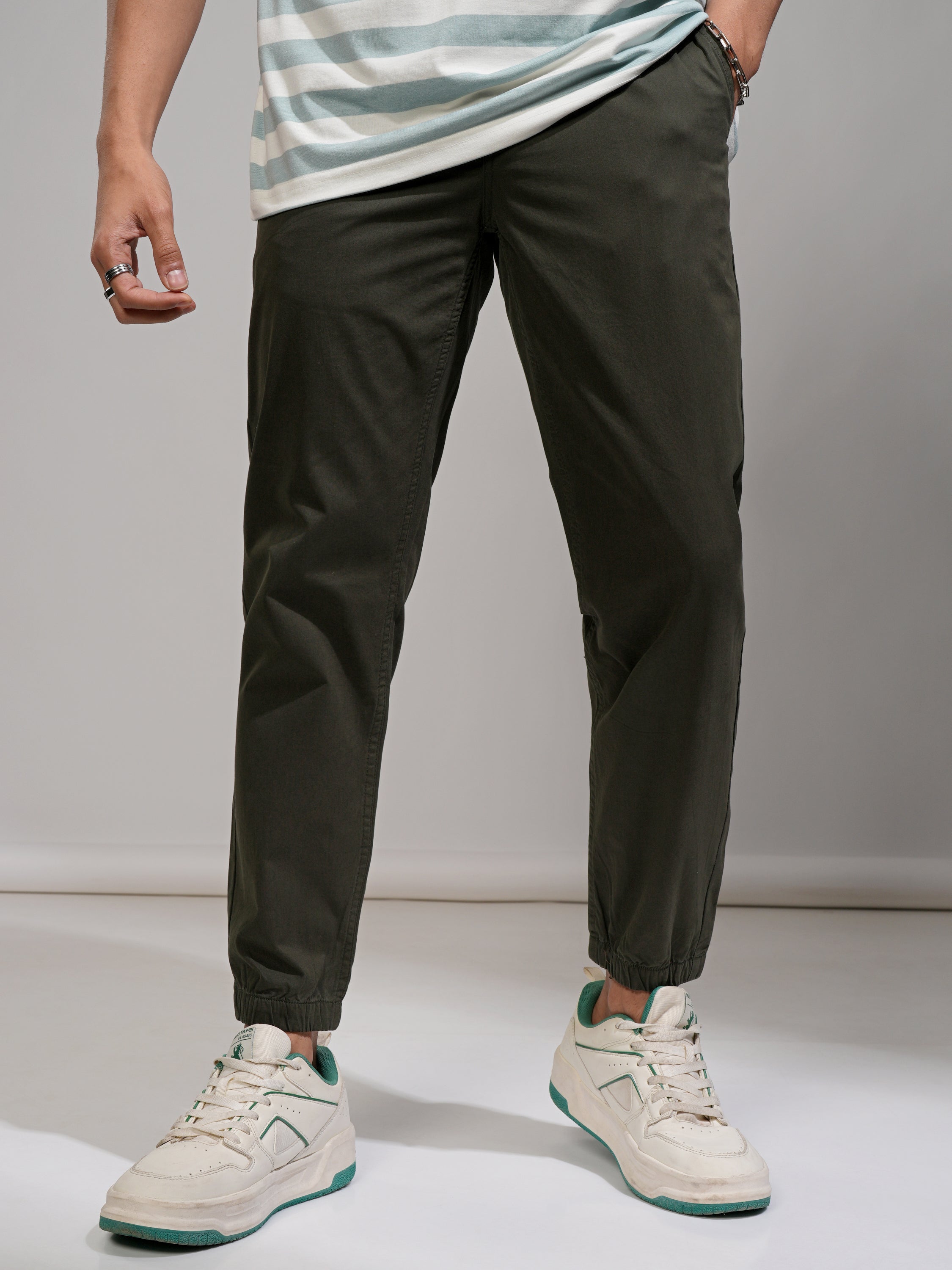 Highlander Men Black Slim Fit Solid Joggers - Black - Image 1