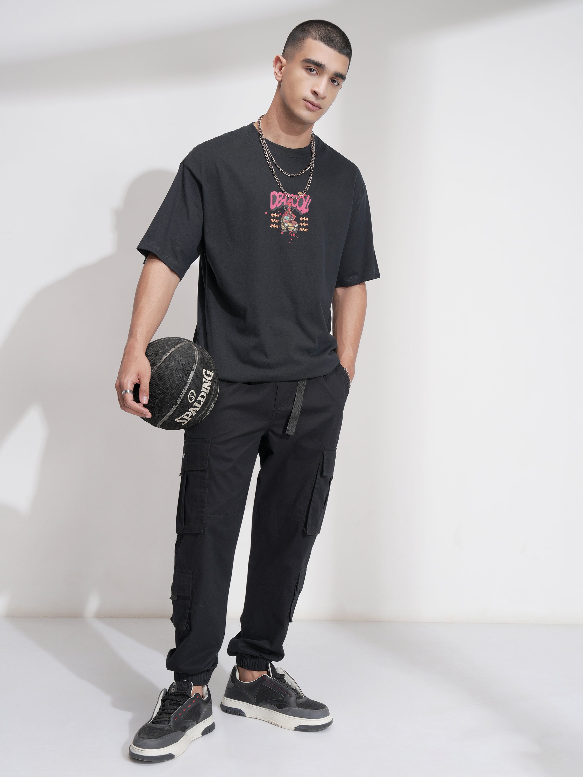 Highlander Men Black Relaxed Fit Solid Cargo - Black - Image 2