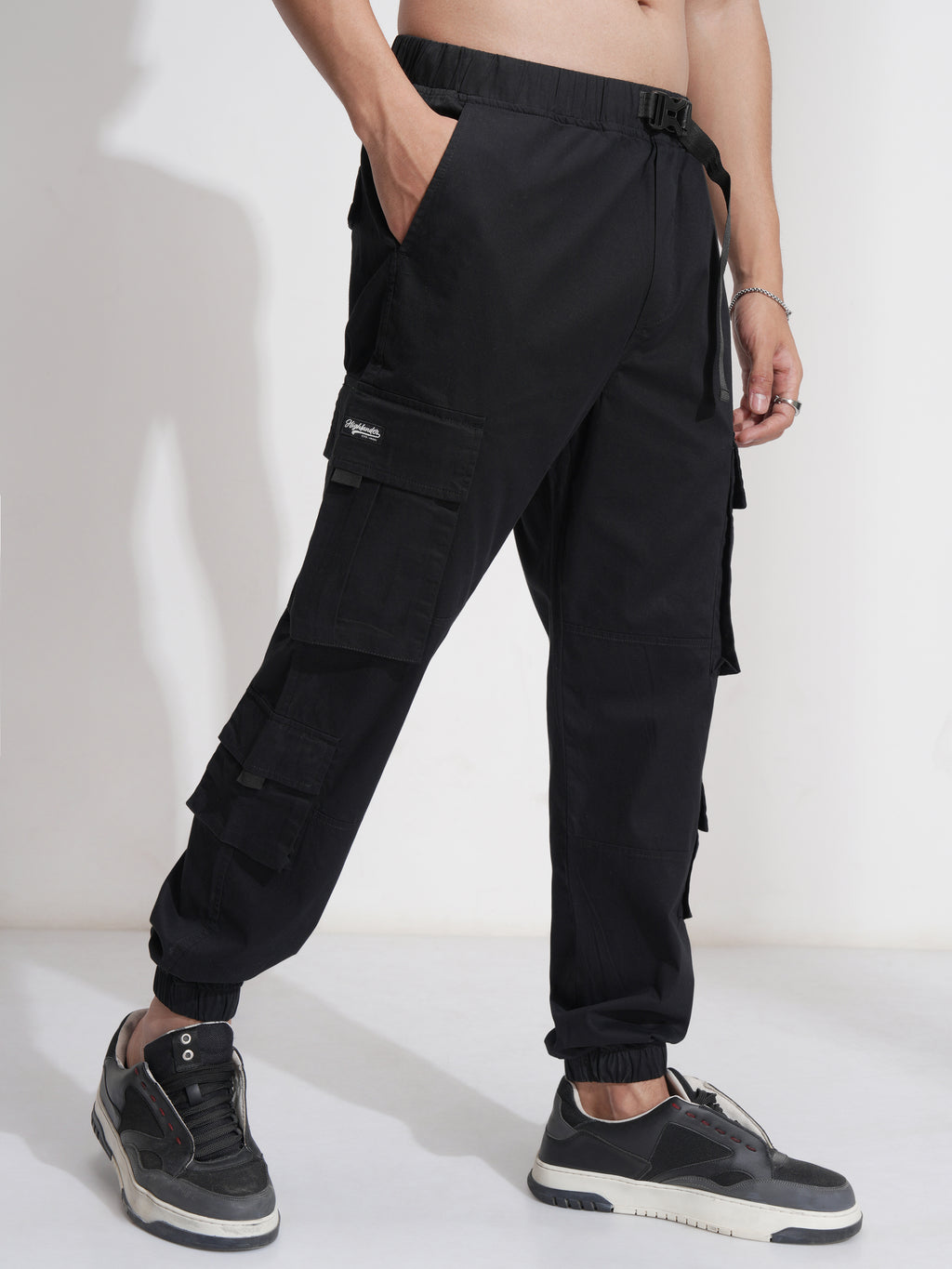 Highlander Men Black Relaxed Fit Solid Cargo - Black - Image 6