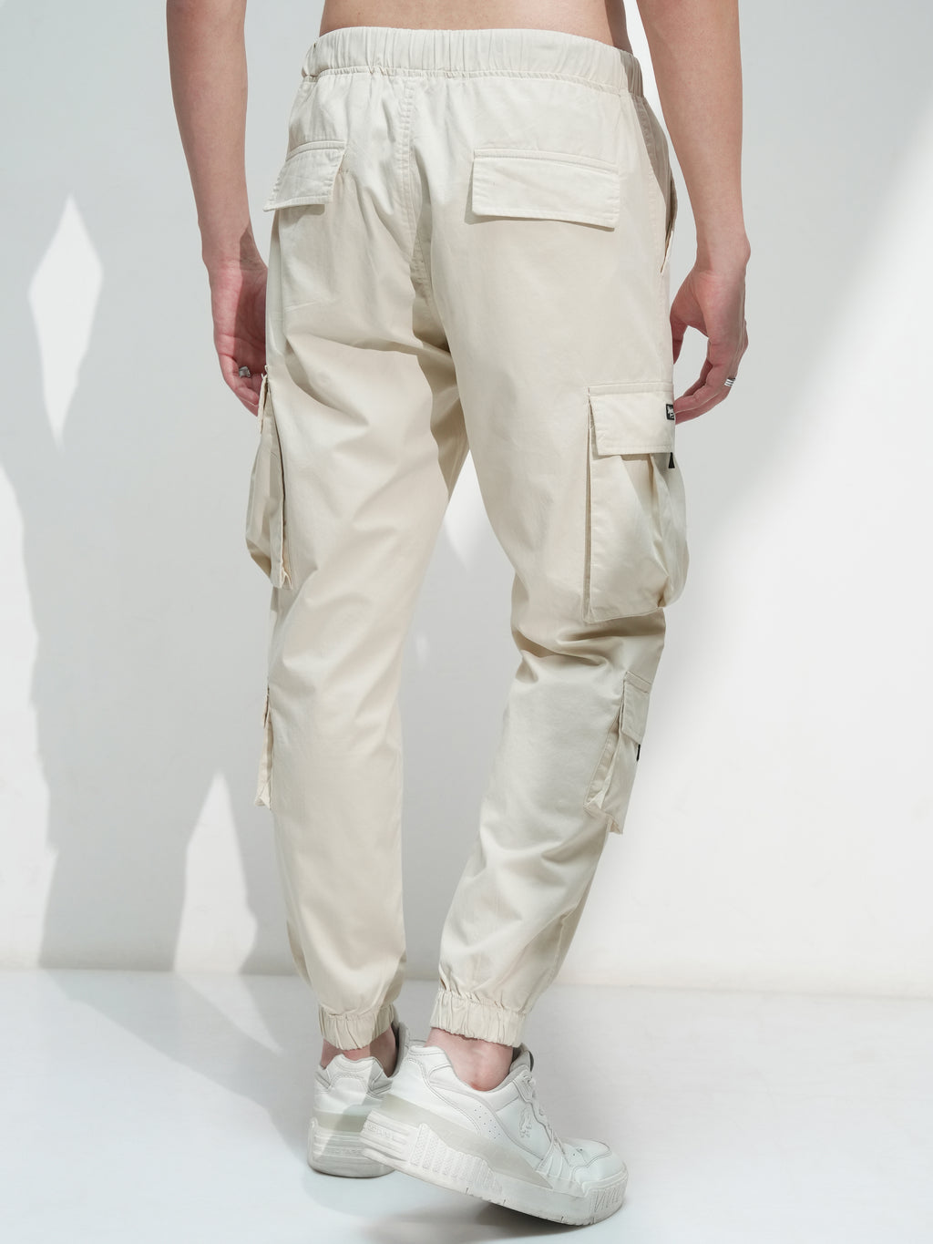Highlander Men White Relaxed Fit Solid Cargo - White - Image 3