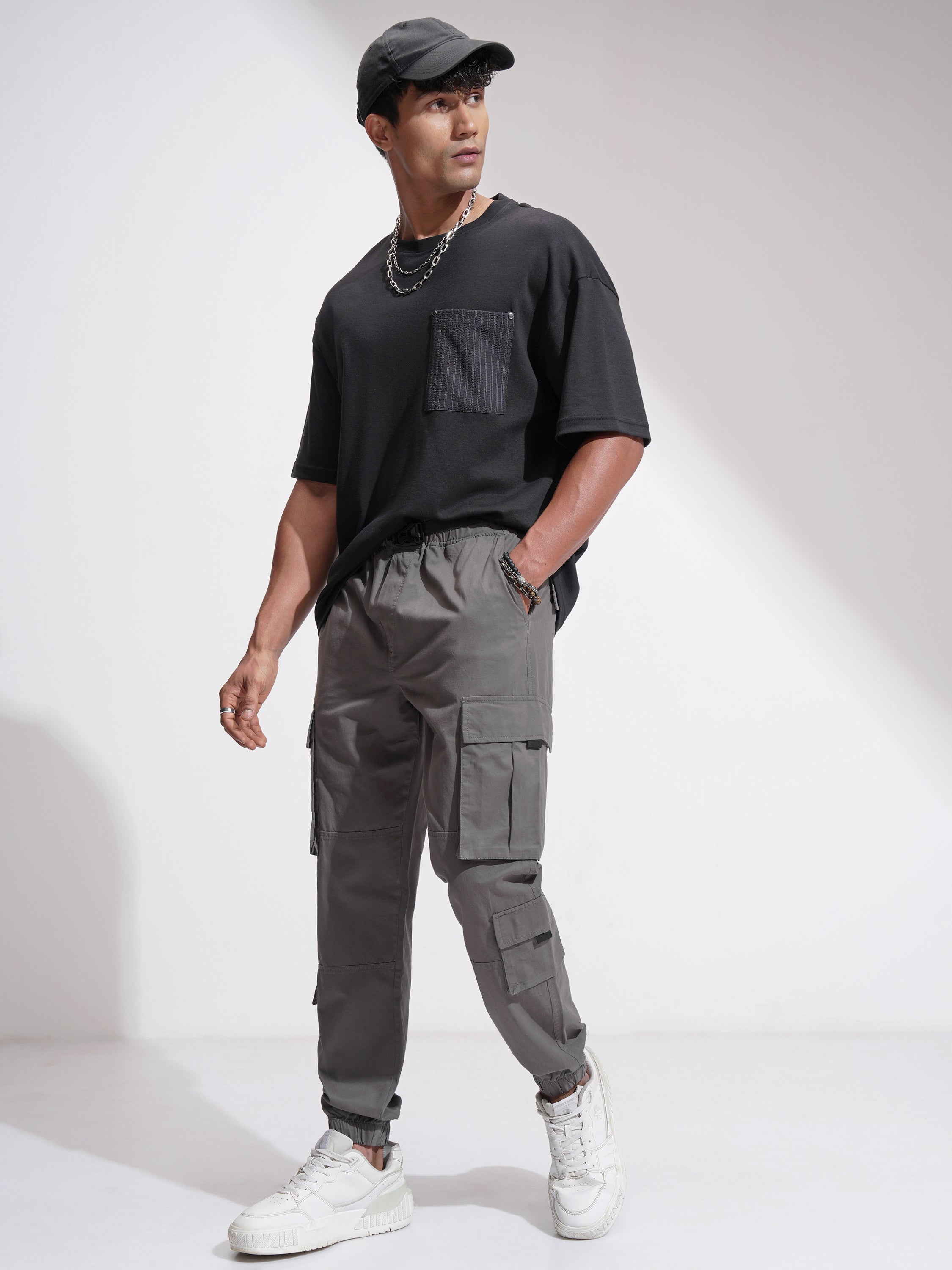 Highlander Men Grey Relaxed Fit Solid Cargo - Grey - Image 2