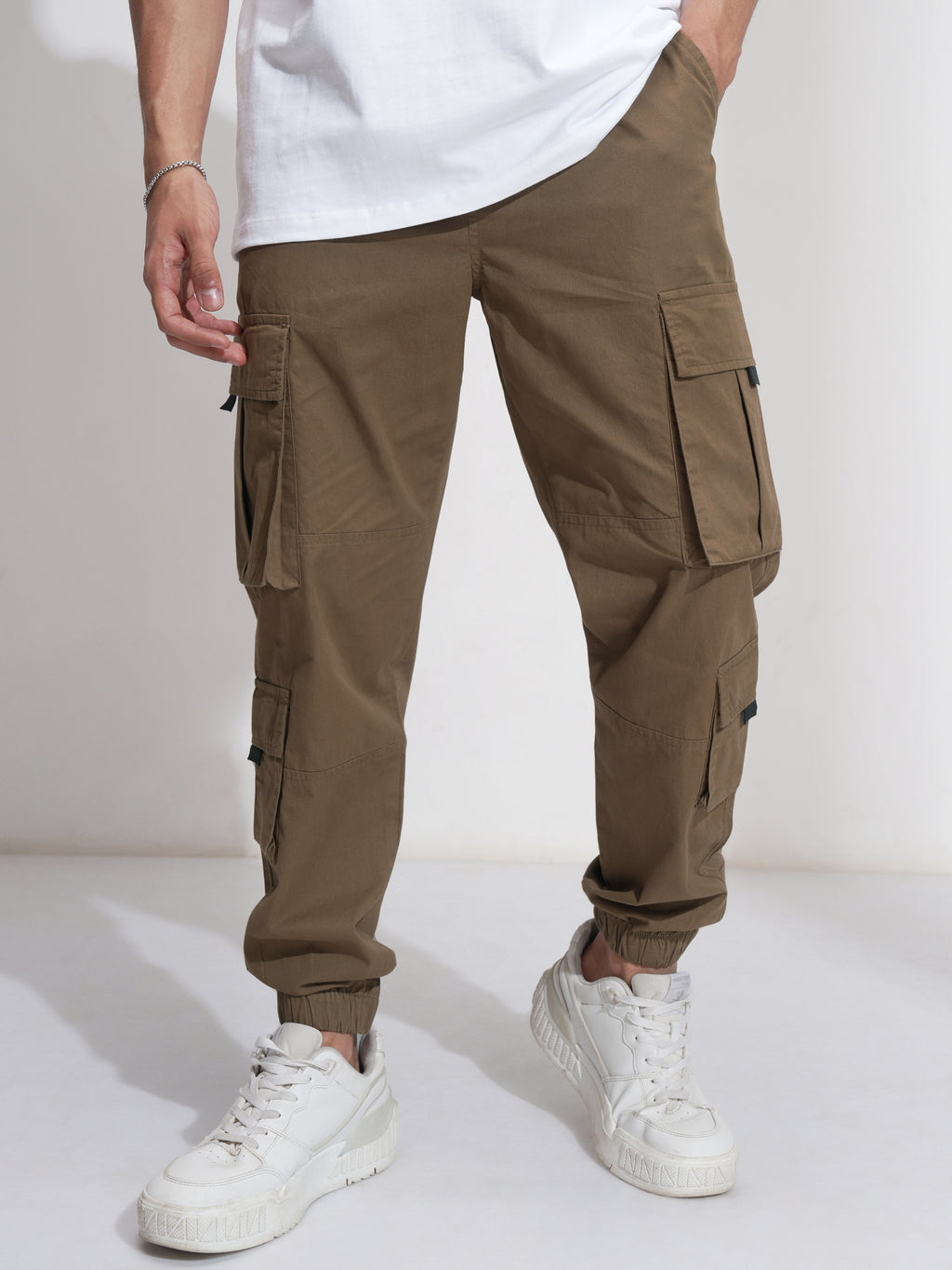 Highlander Men Brown Relaxed Fit Solid Cargo - Brown - Image 1