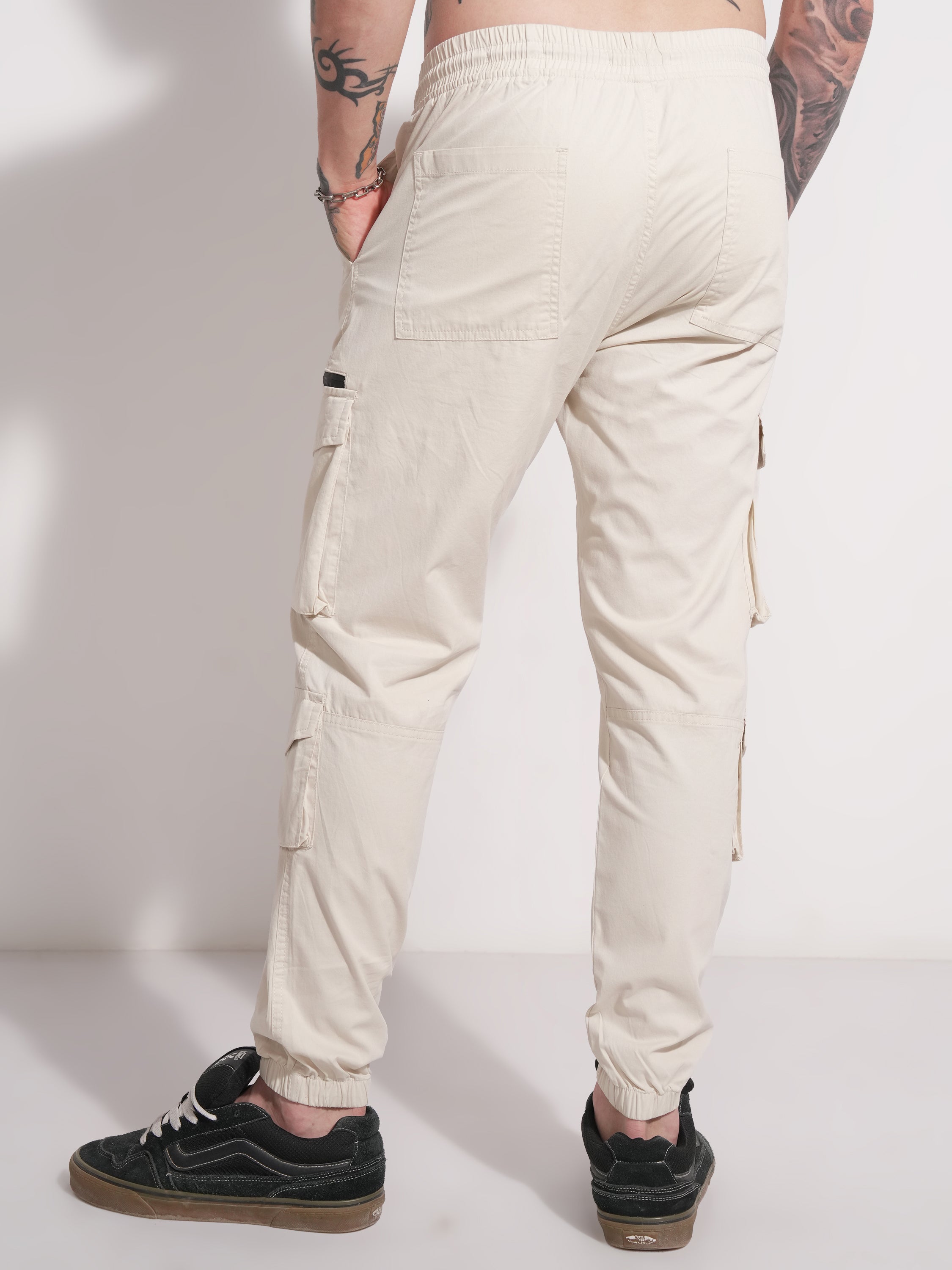 Highlander Men Green Relaxed Fit Solid Cargo - Green - Image 3