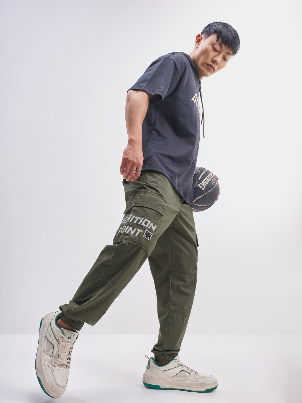 Highlander Men Olive Relaxed Fit Printed Cargo - Olive - Image 2