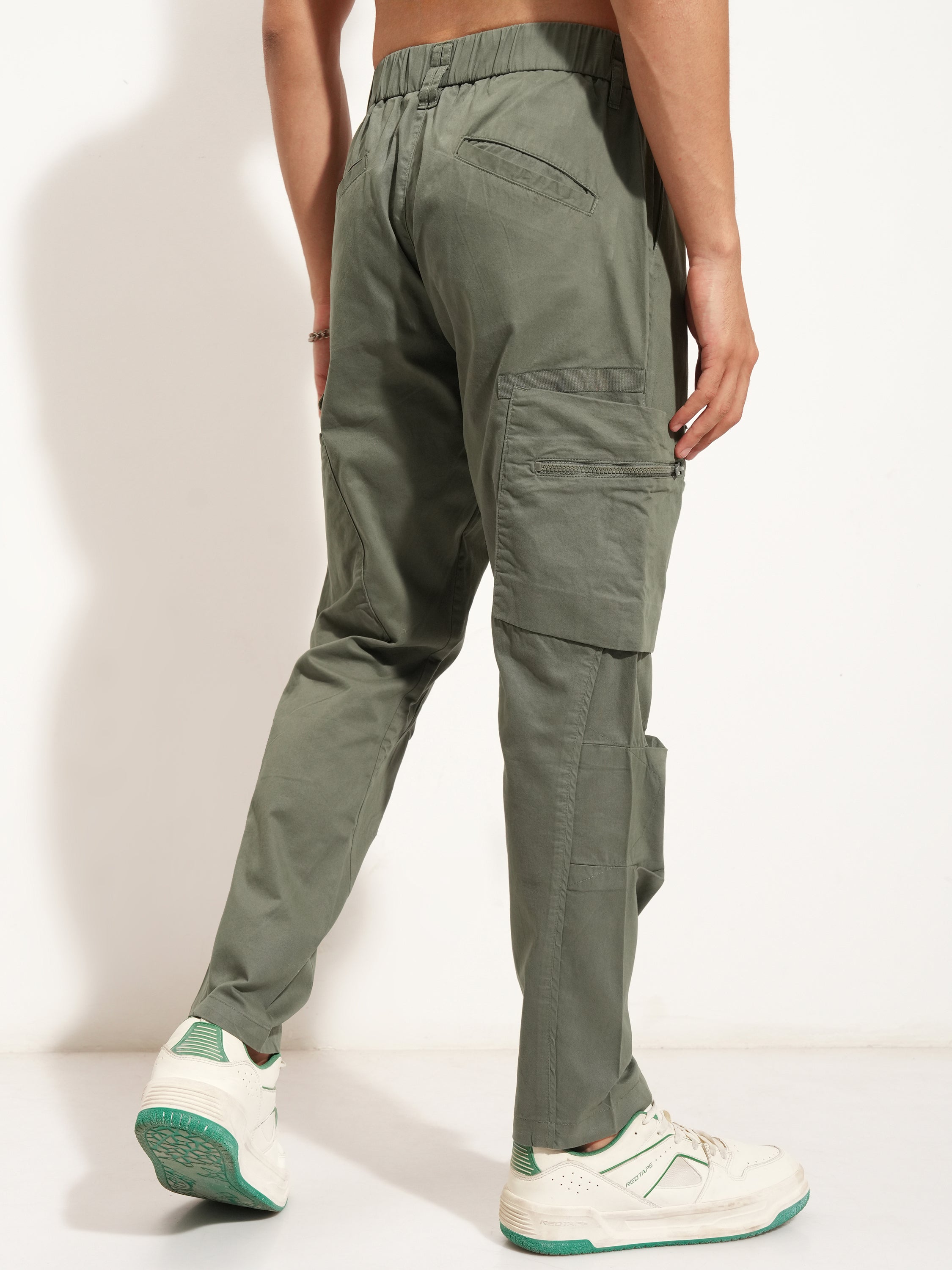 Highlander Men Olive Relaxed Fit Solid Cargo - Olive - Image 3