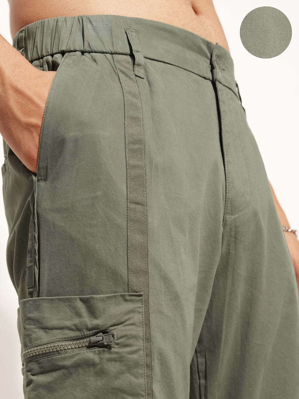 Highlander Men Olive Relaxed Fit Solid Cargo - Olive - Image 5