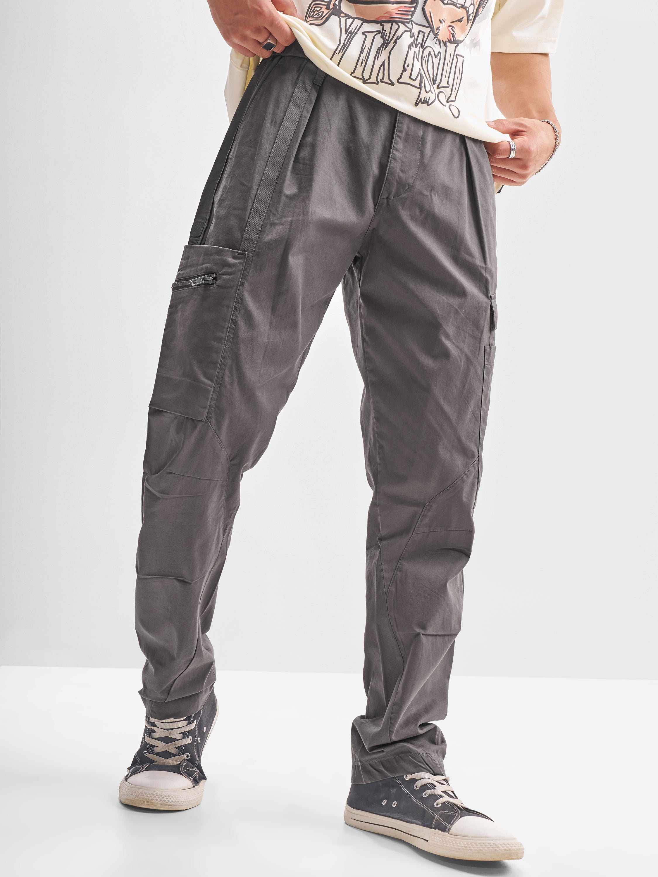 Highlander Men Grey Relaxed Fit Solid Cargo - Grey - Image 1