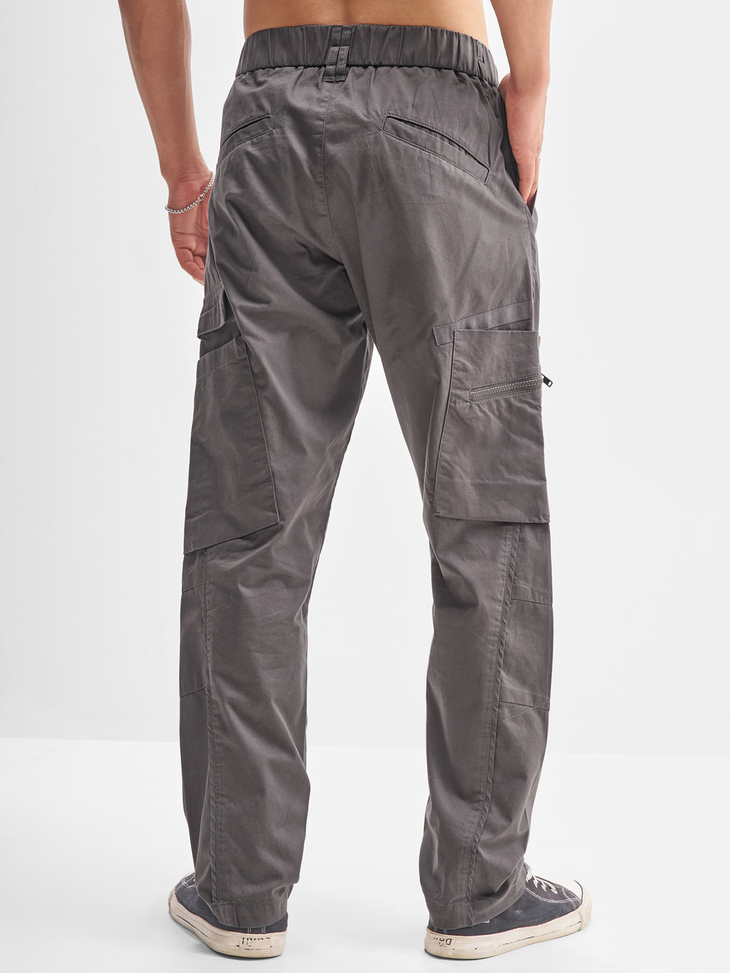 Highlander Men Grey Relaxed Fit Solid Cargo - Grey - Image 3