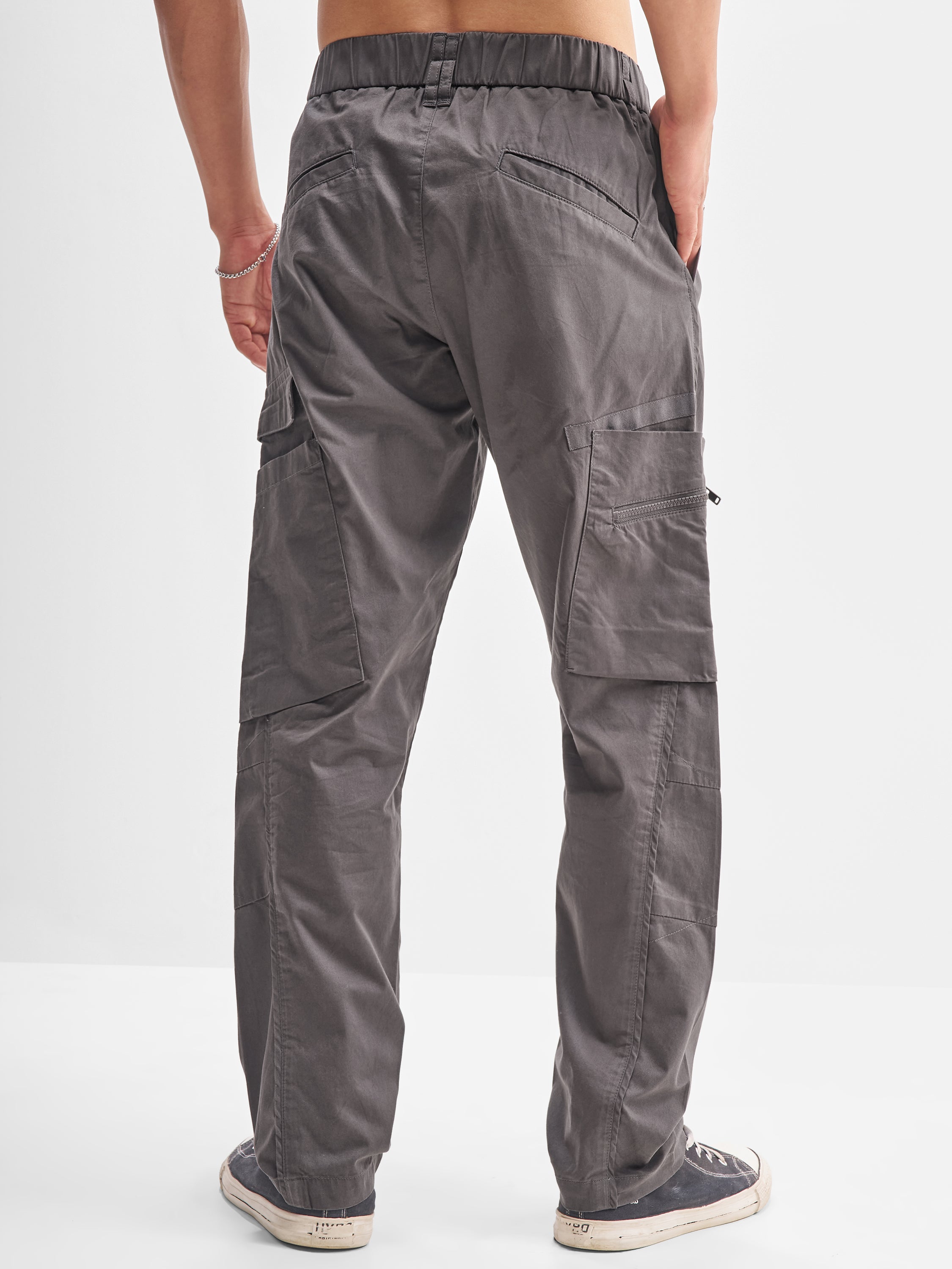 Highlander Men Grey Relaxed Fit Solid Cargo - Grey - Image 3