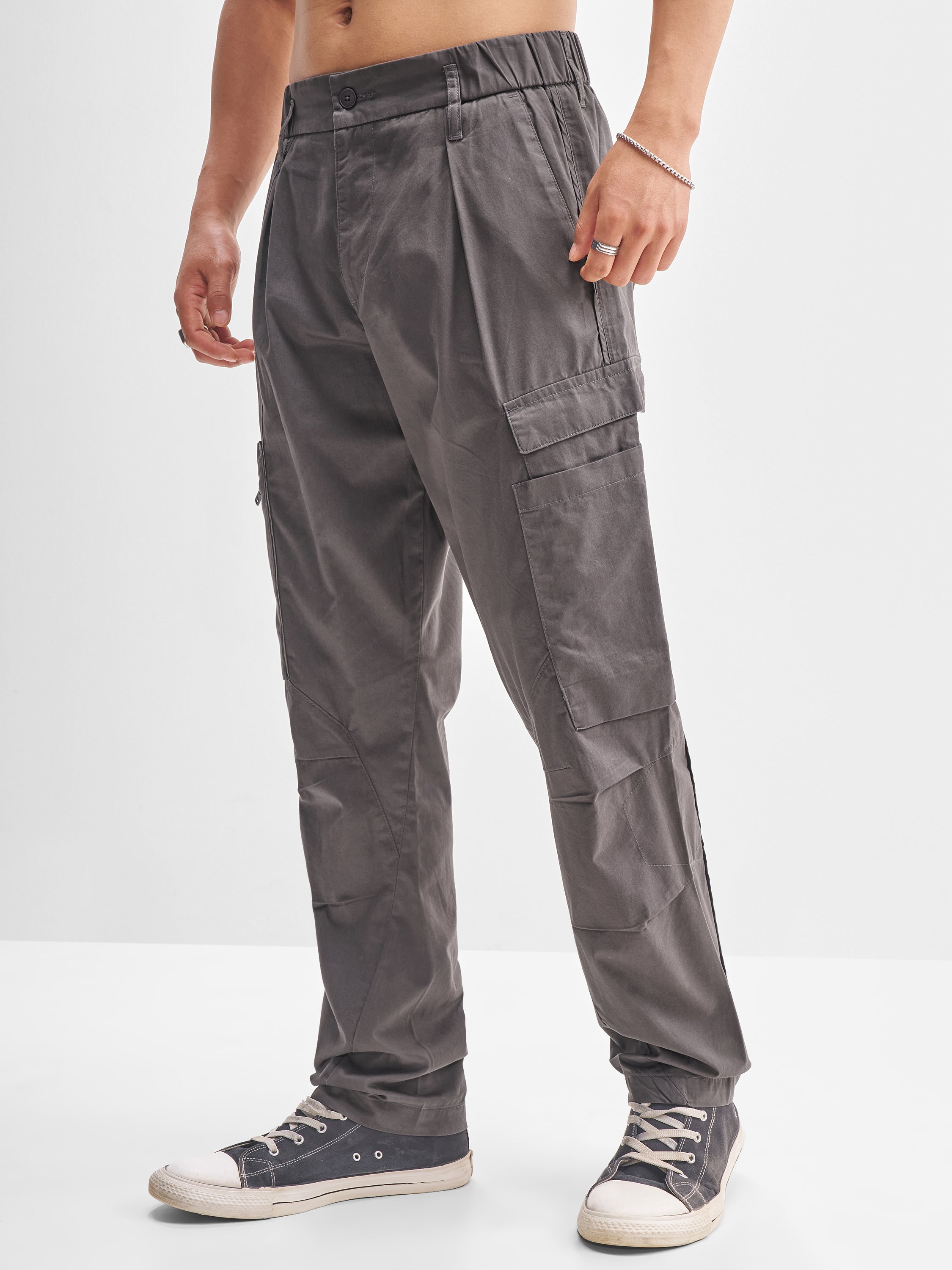 Highlander Men Grey Relaxed Fit Solid Cargo - Grey - Image 4