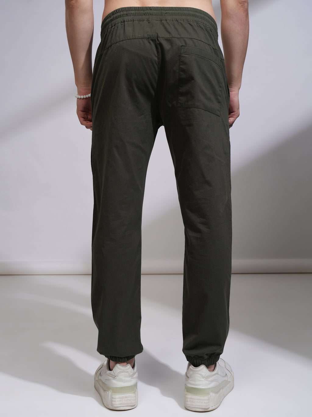 Highlander Men Green Slim Fit Solid Joggers - Green - Image 3