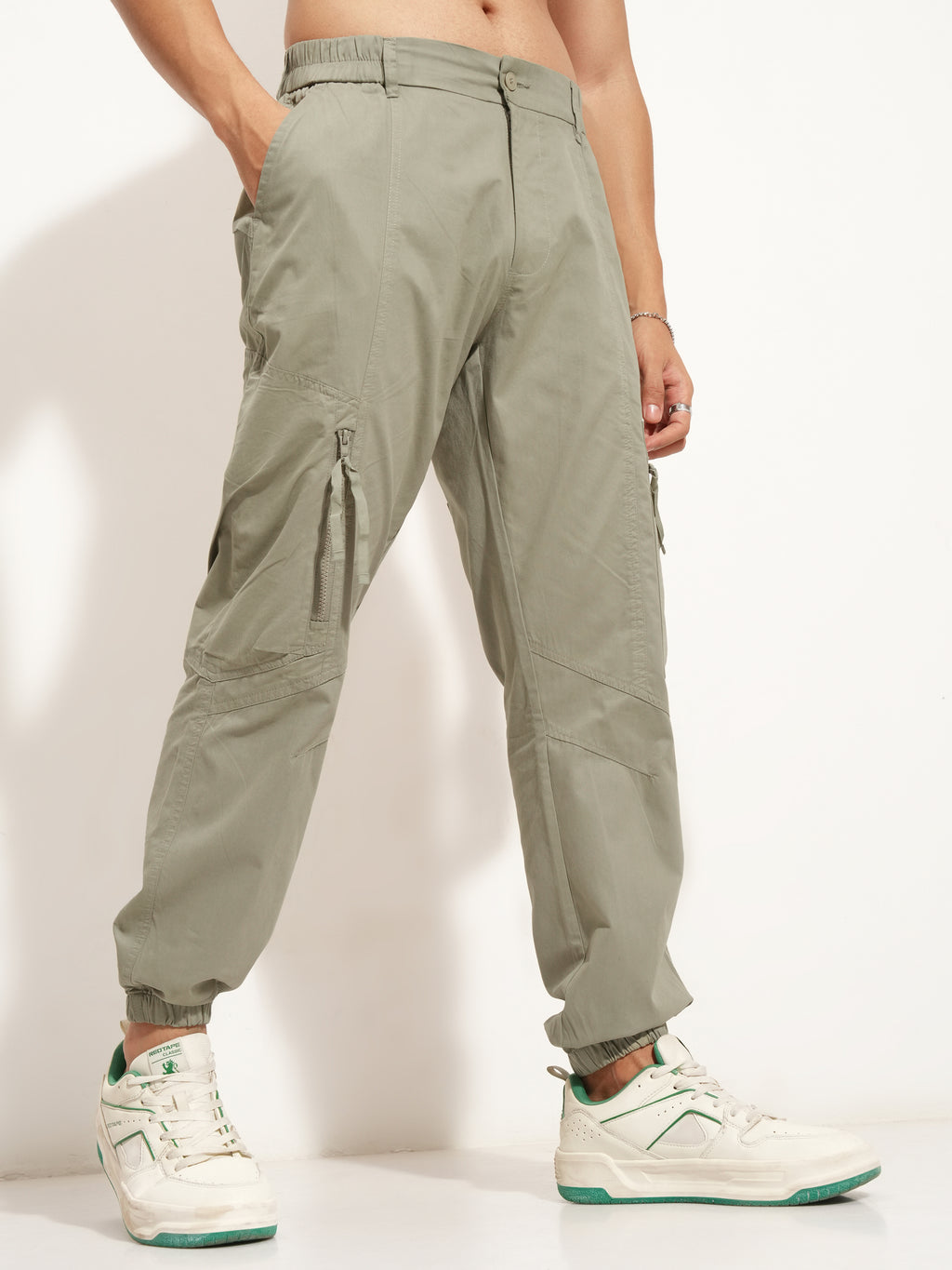 Highlander Men Green Relaxed Fit Solid Cargo - Green - Image 6