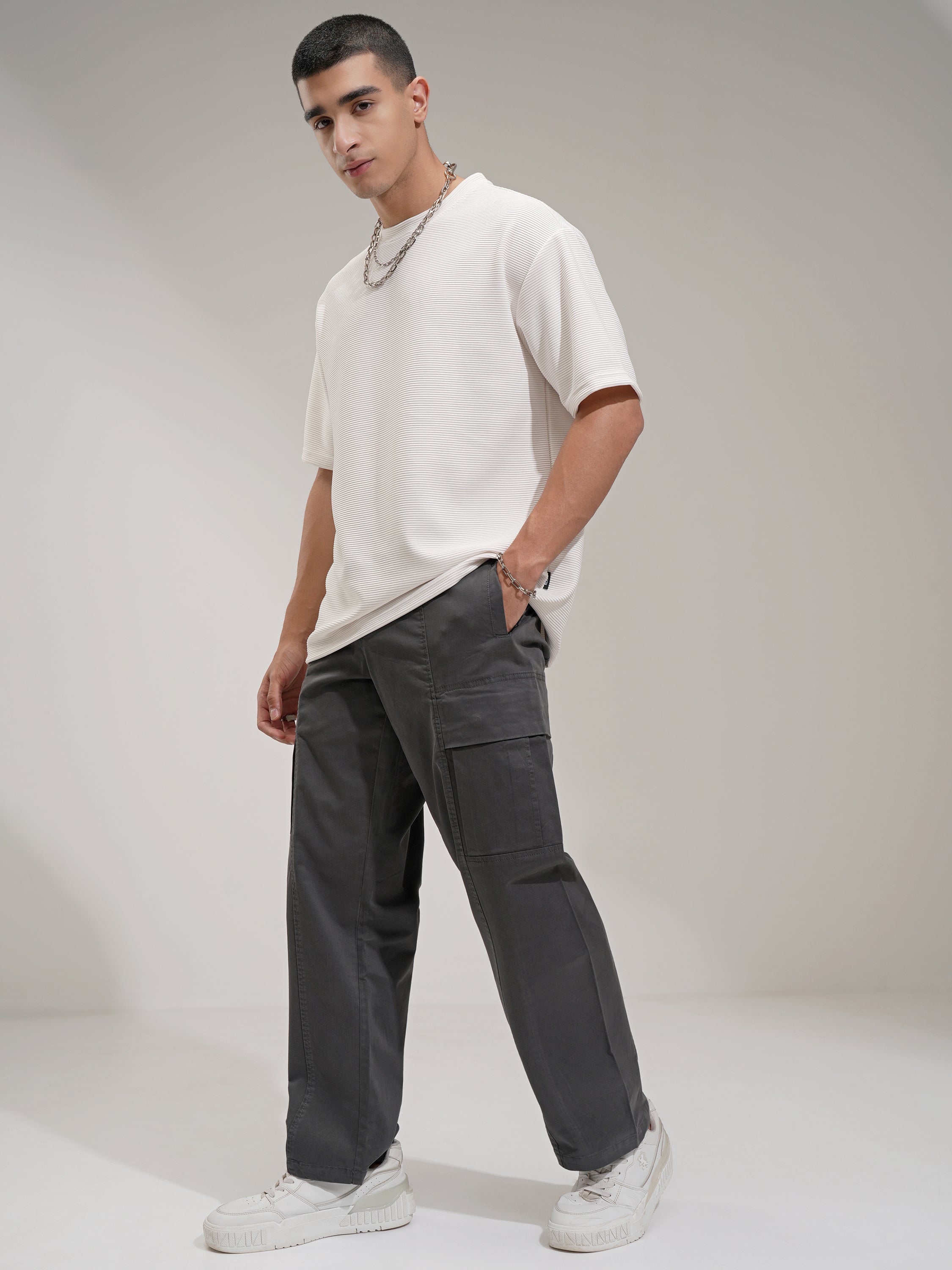 Highlander Men Grey Straight Fit Solid Cargo - Grey - Image 2