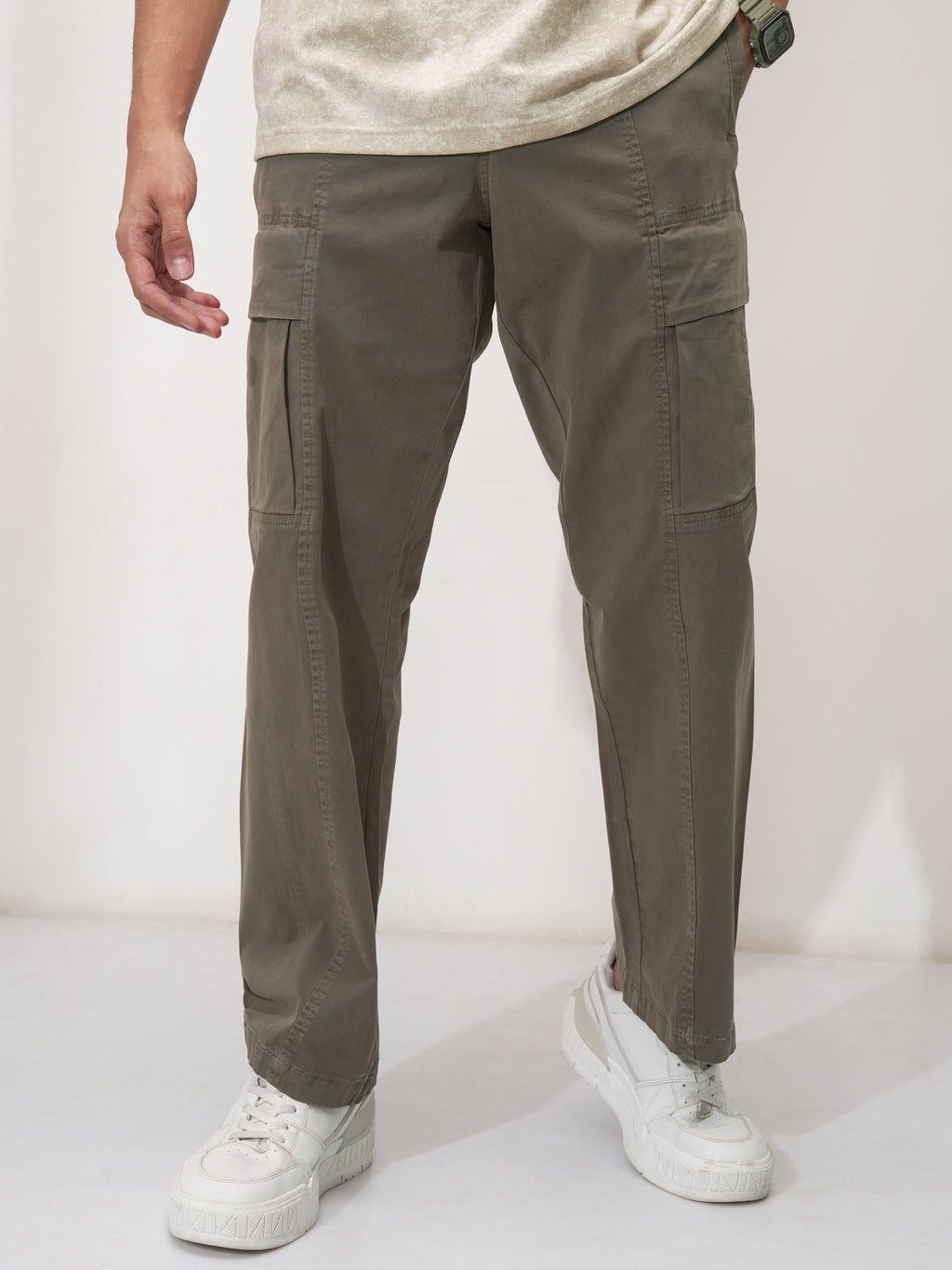 Highlander Men Brown Straight Fit Solid Cargo - Brown - Image 1