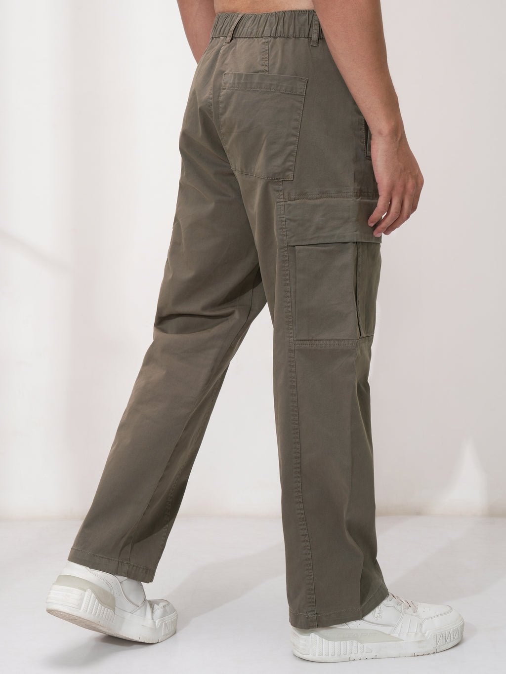 Highlander Men Brown Straight Fit Solid Cargo - Brown - Image 3