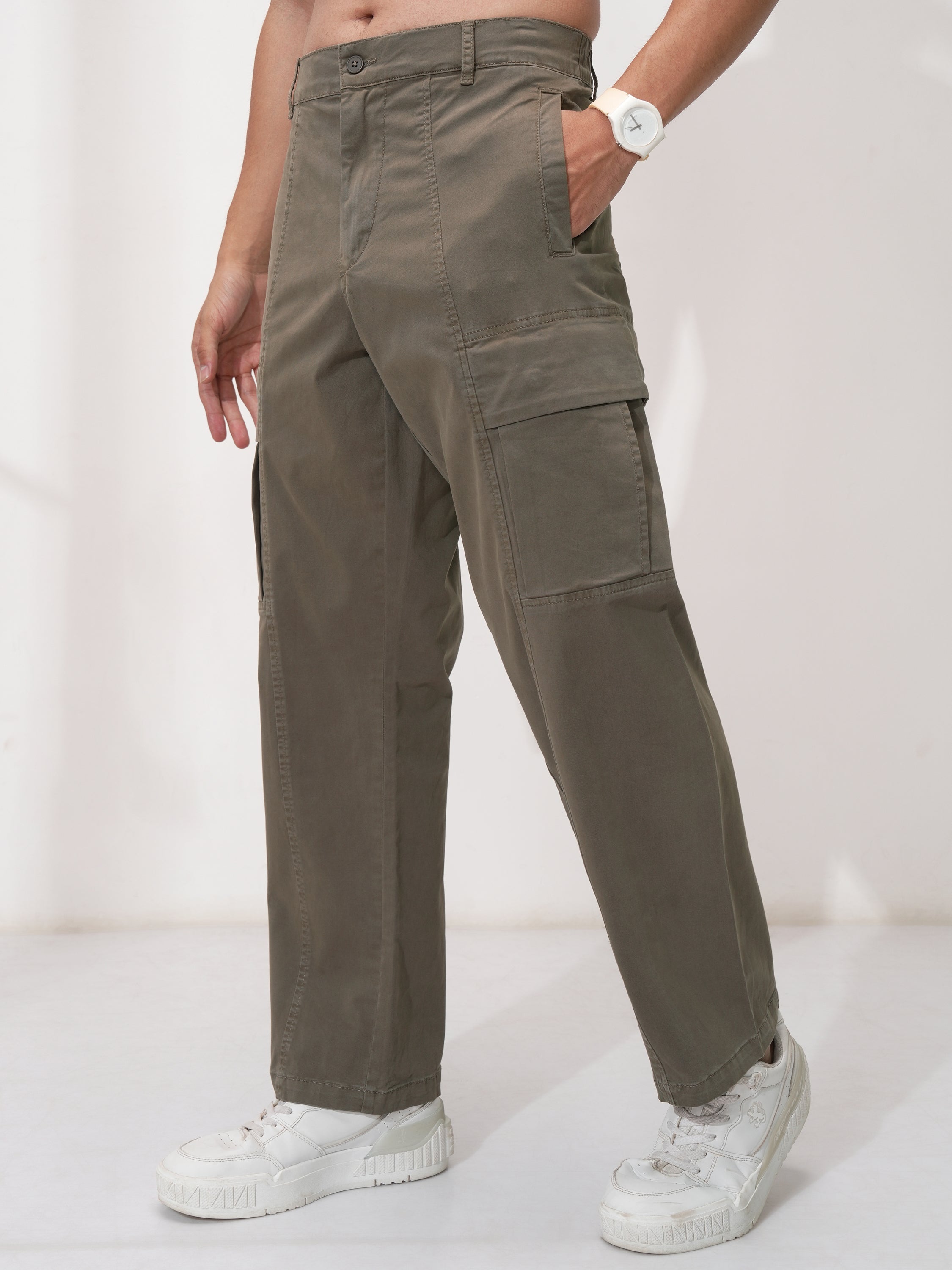 Highlander Men Brown Straight Fit Solid Cargo - Brown - Image 4