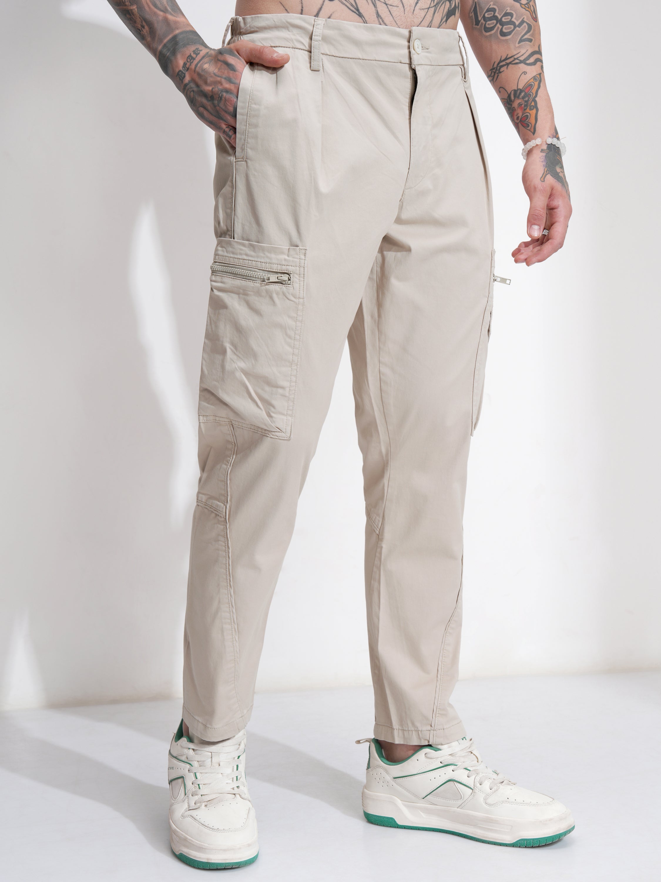 Highlander Men Grey Straight Fit Solid Cargo - Grey - Image 6