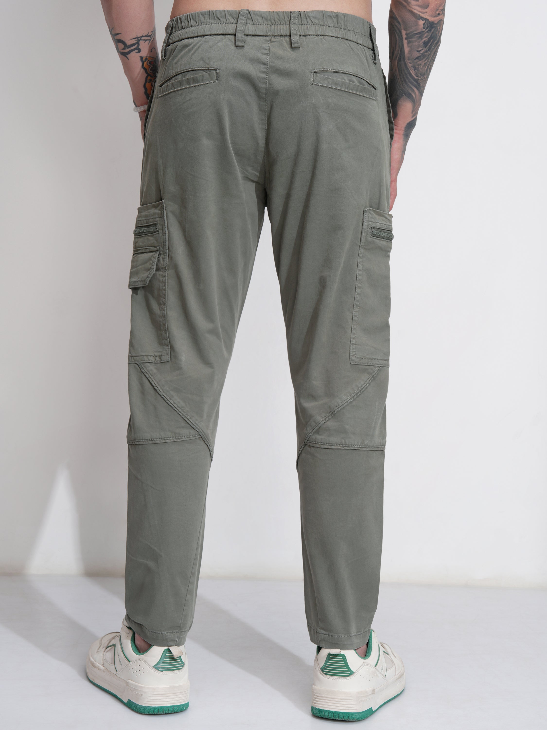Highlander Men Olive Straight Fit Solid Cargo - Olive - Image 3