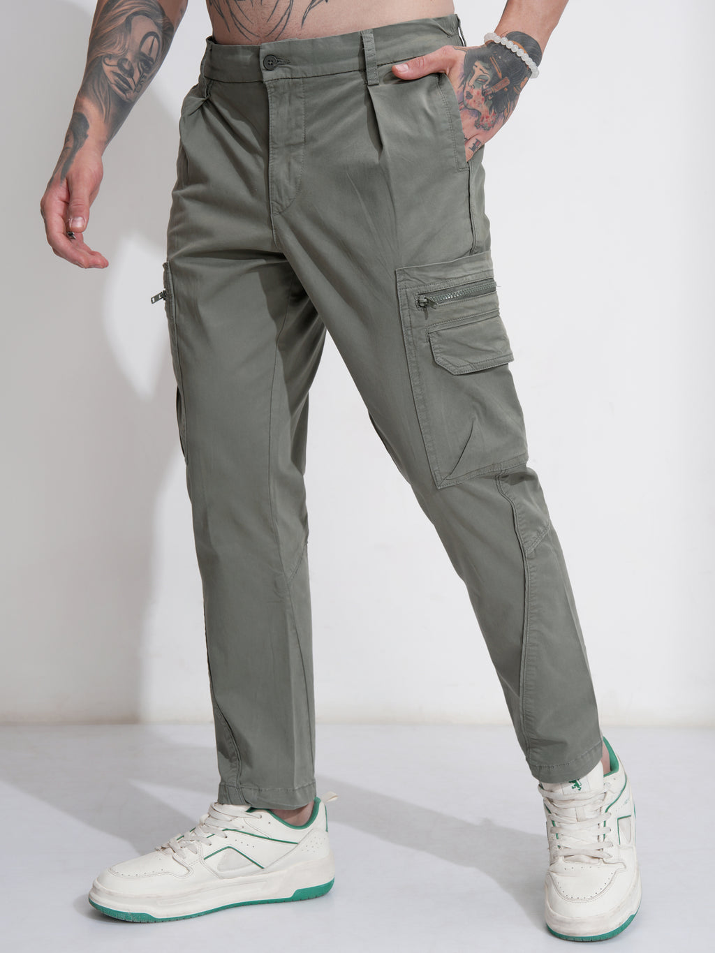 Highlander Men Olive Straight Fit Solid Cargo - Olive - Image 4