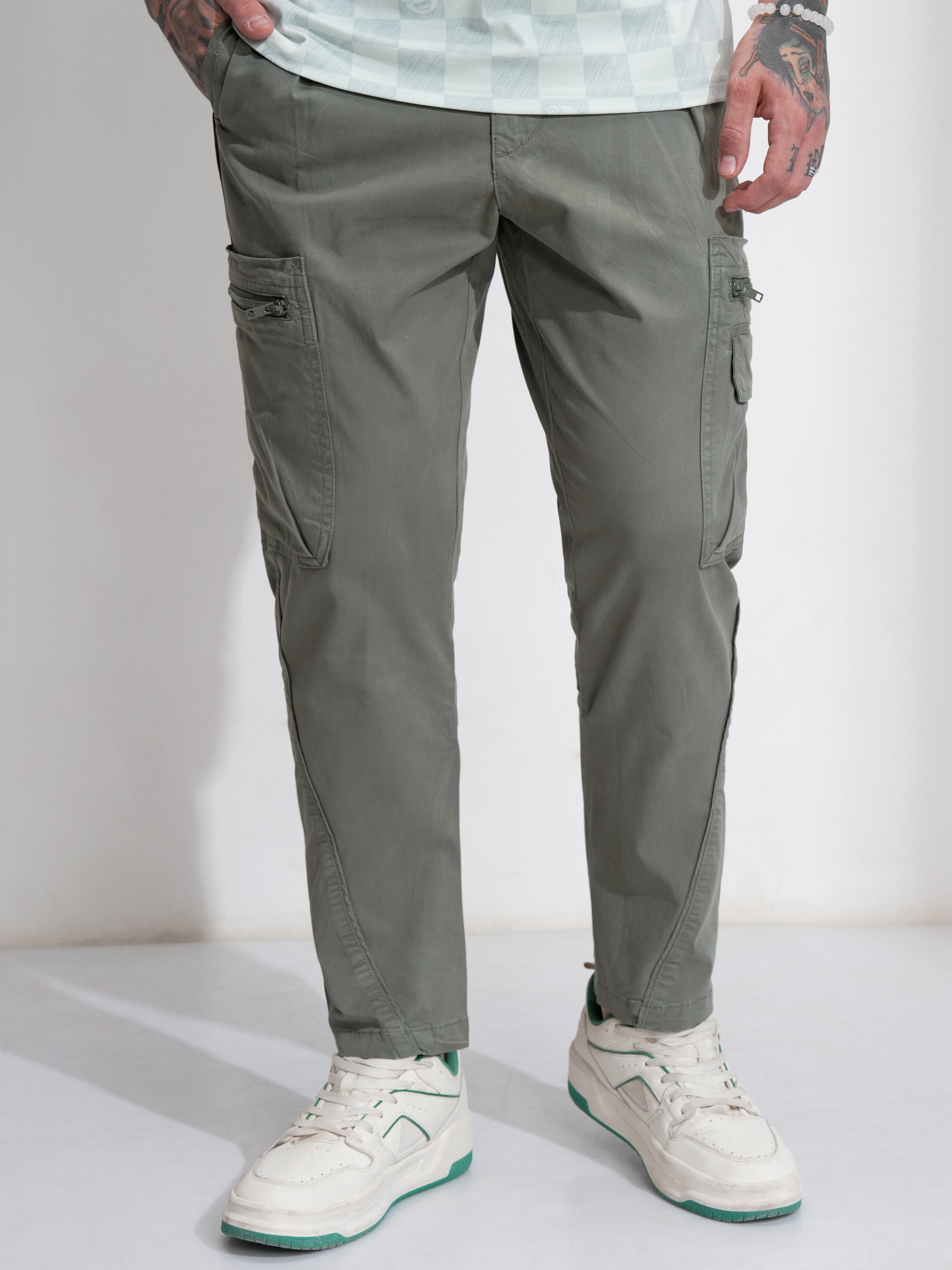 Highlander Men Olive Straight Fit Solid Cargo - Olive - Image 6