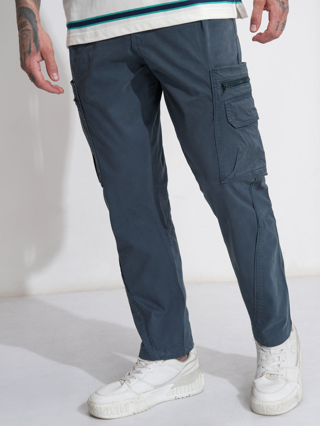 Highlander Men Blue Straight Fit Solid Cargo - Blue - Image 4