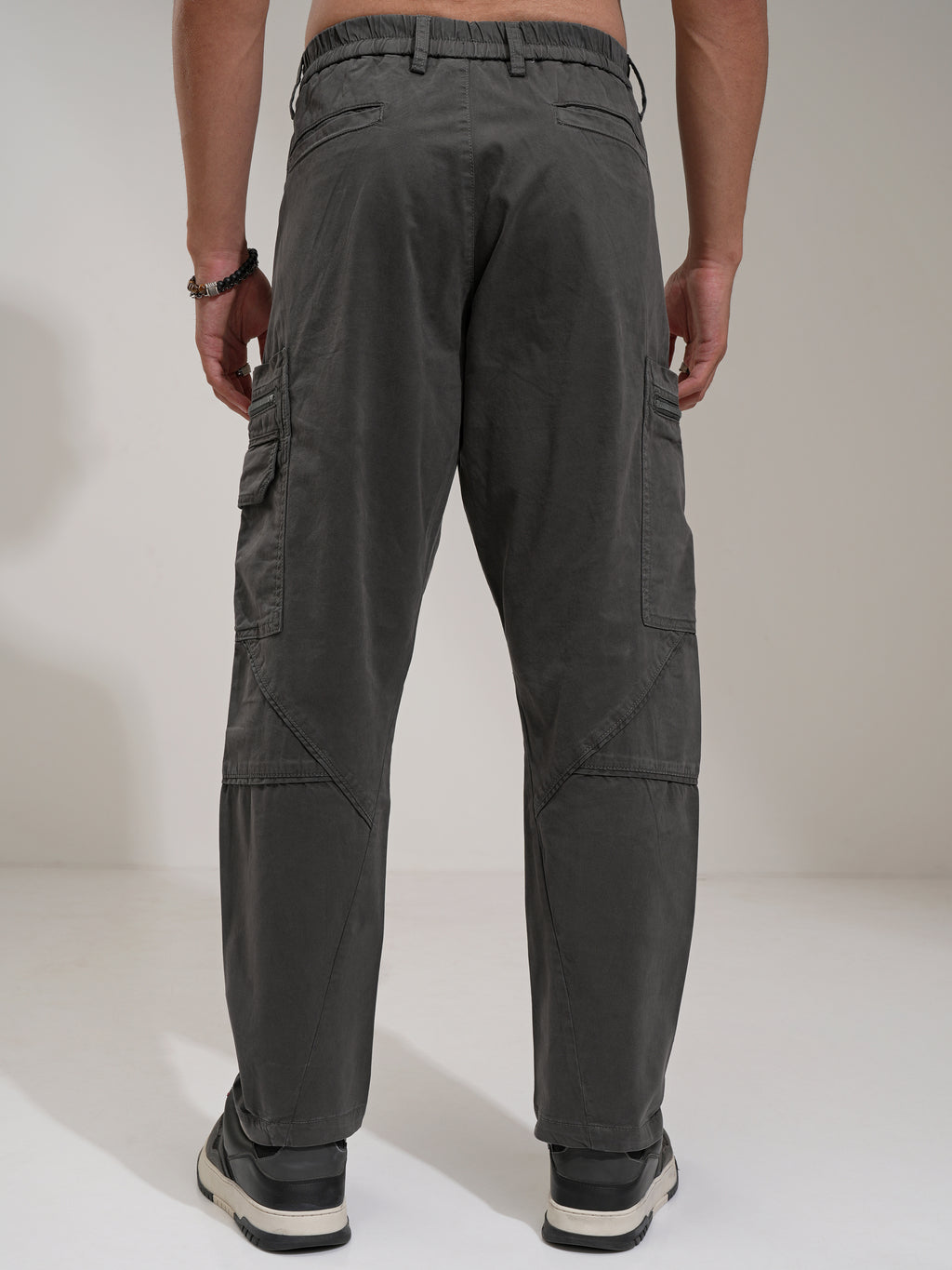Highlander Men Grey Straight Fit Solid Cargo - Grey - Image 3