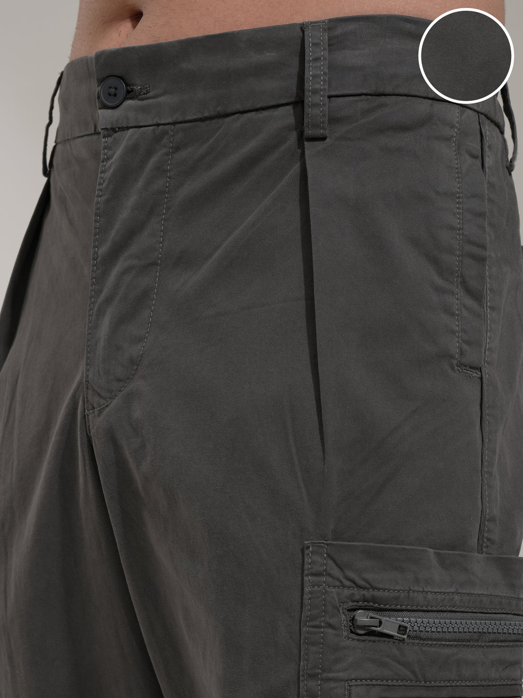 Highlander Men Grey Straight Fit Solid Cargo - Grey - Image 5