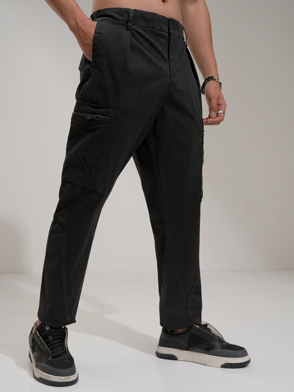 Highlander Men Black Straight Fit Solid Cargo - Black - Image 6