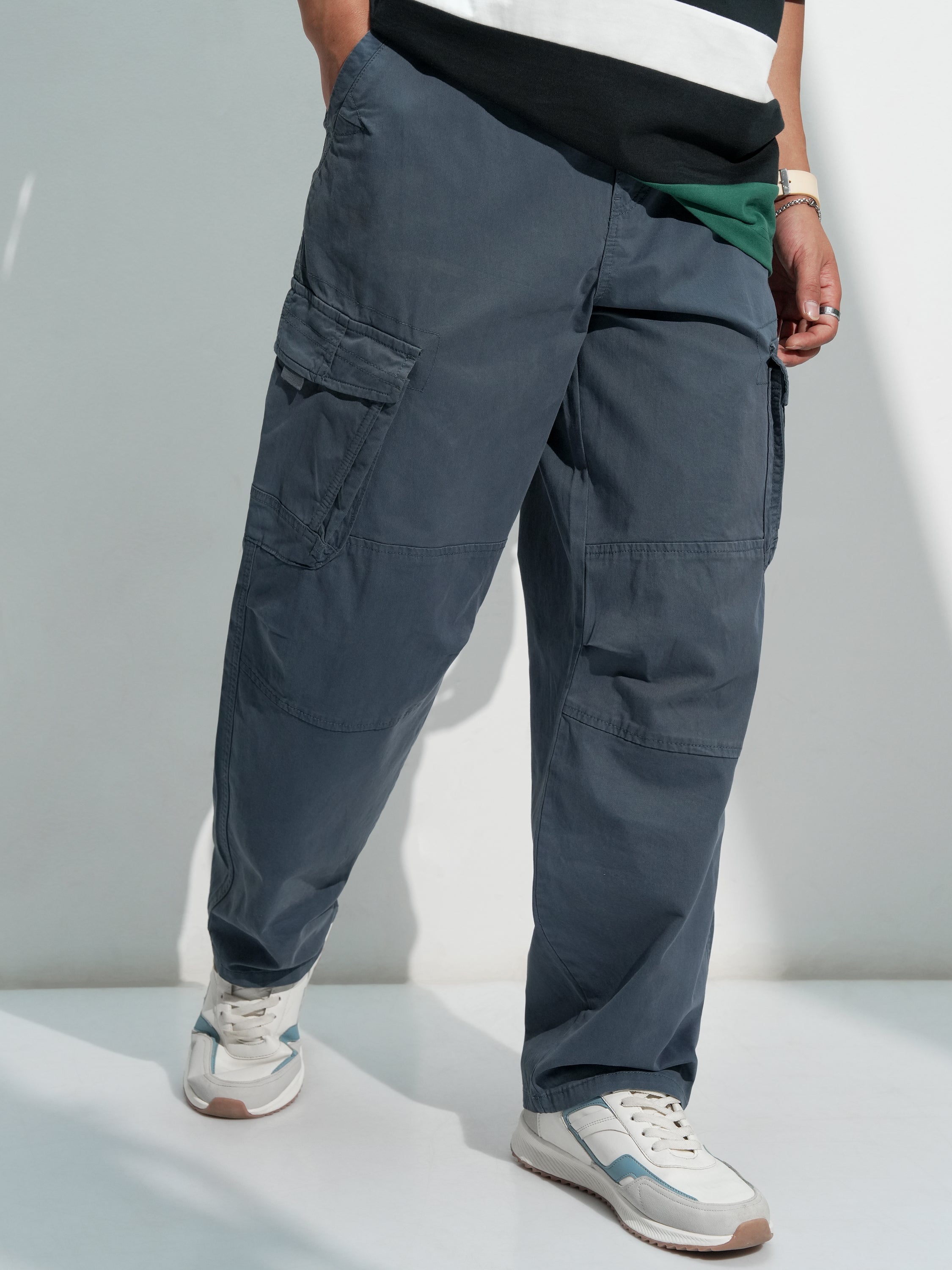 Highlander Men Blue Loose Fit Solid Cargo - Blue - Image 1