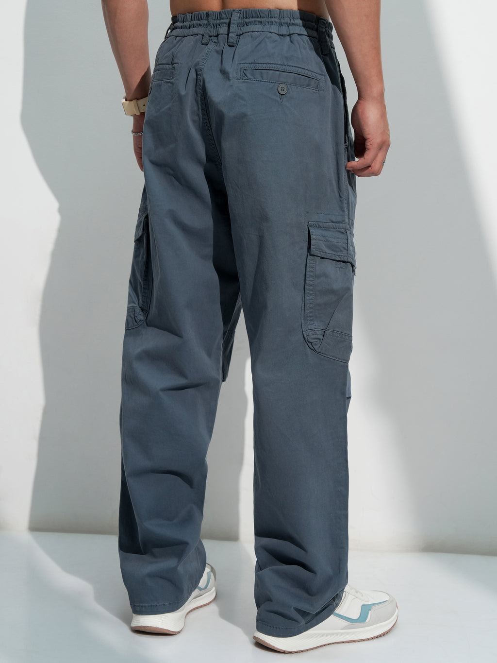 Highlander Men Blue Loose Fit Solid Cargo - Blue - Image 3