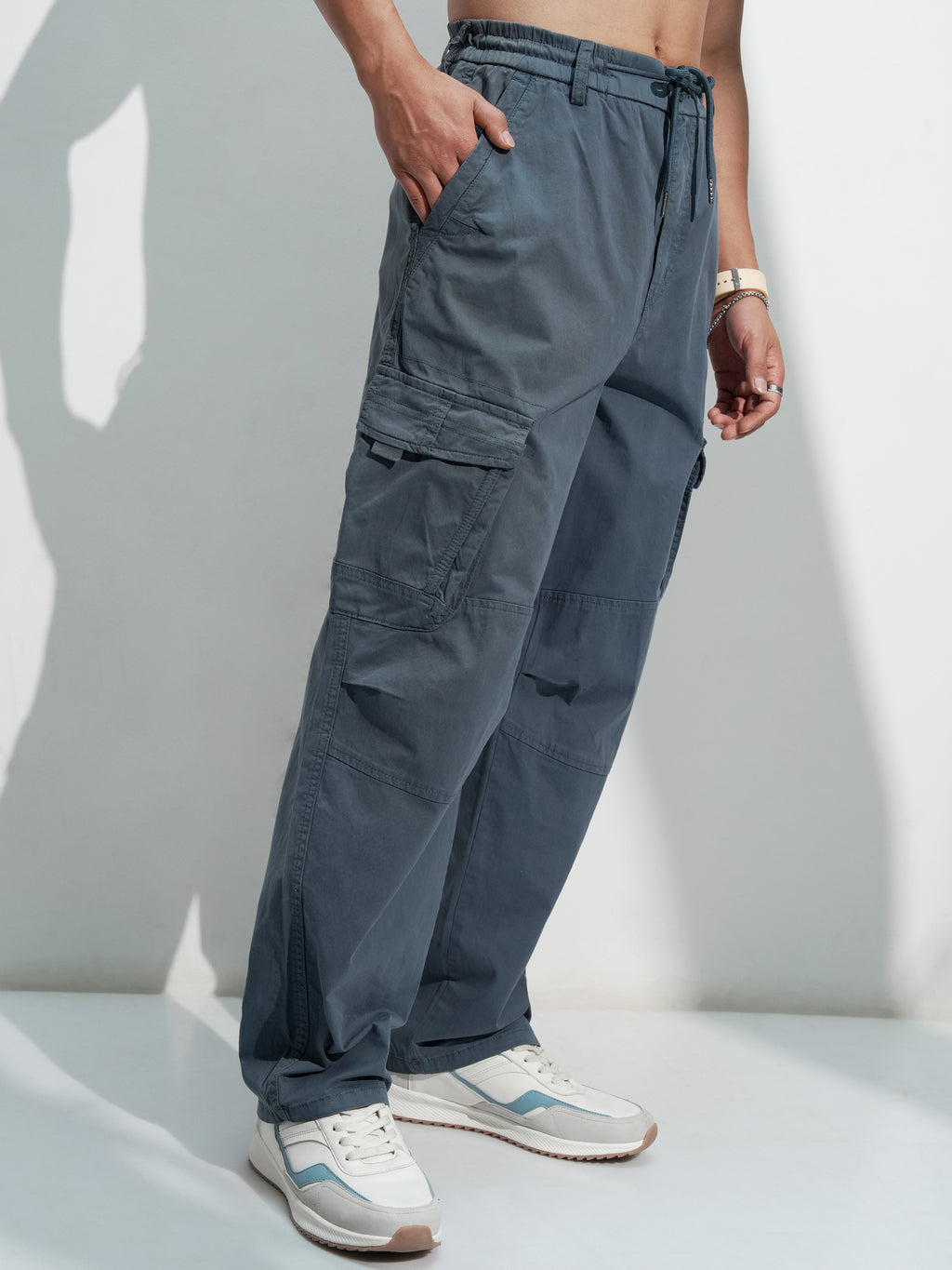 Highlander Men Blue Loose Fit Solid Cargo - Blue - Image 6