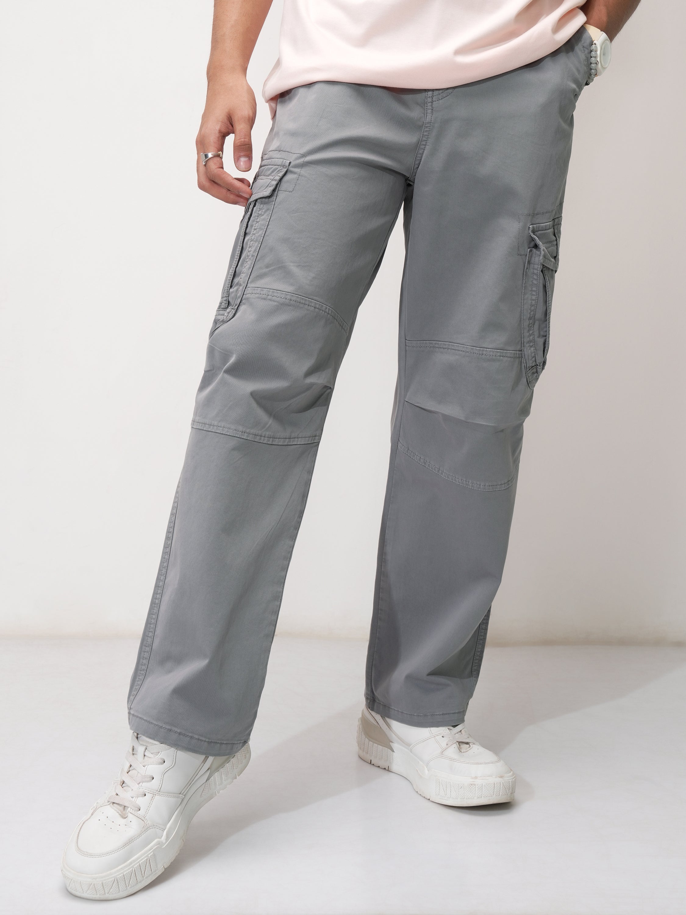 Highlander Men Grey Loose Fit Solid Cargo - Grey - Image 1