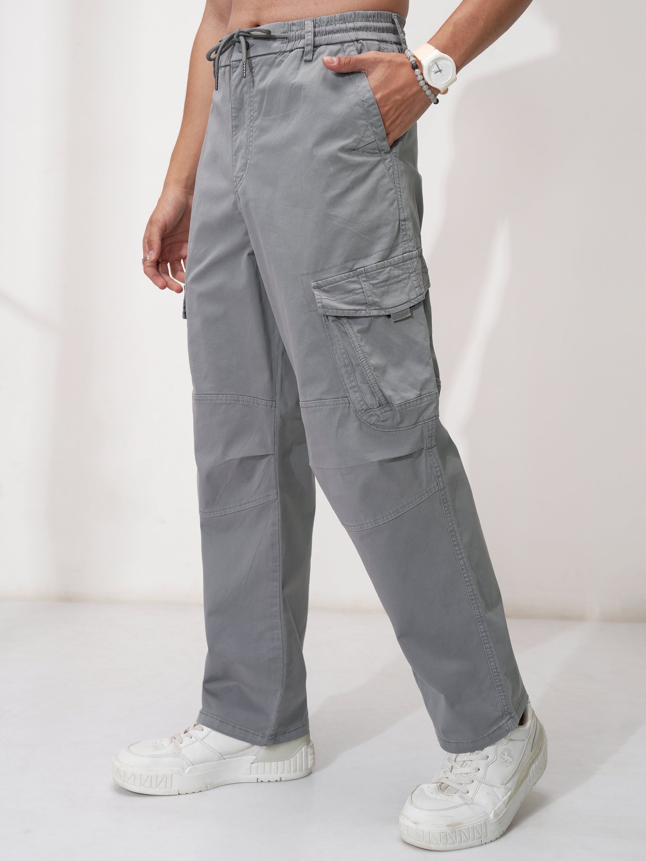 Highlander Men Grey Loose Fit Solid Cargo - Grey - Image 4