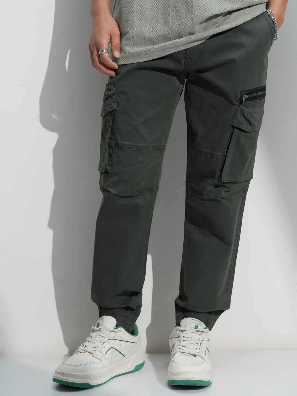 Highlander Men Grey Relaxed Fit Solid Cargo - Grey - Image 1