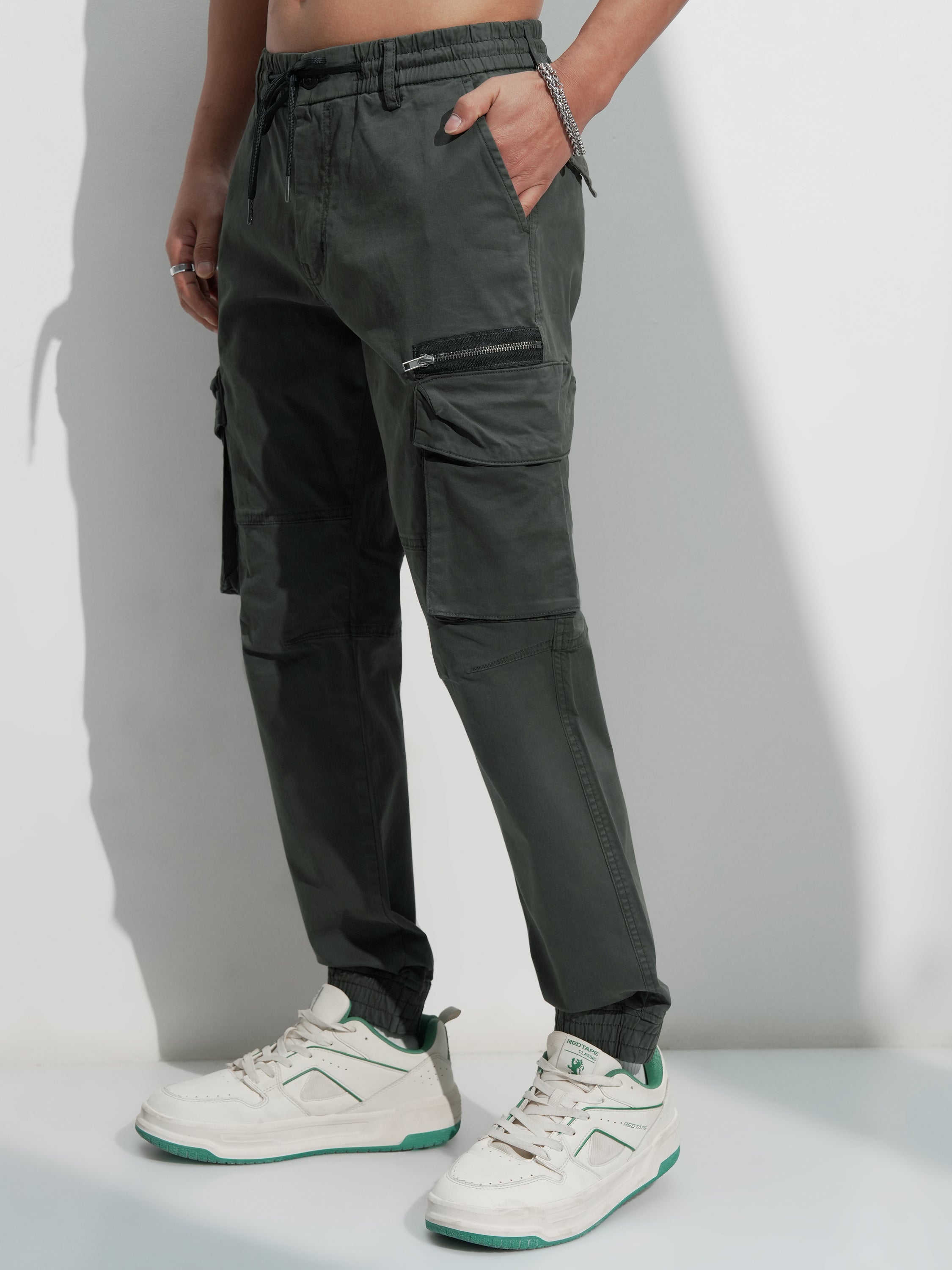 Highlander Men Grey Relaxed Fit Solid Cargo - Grey - Image 4