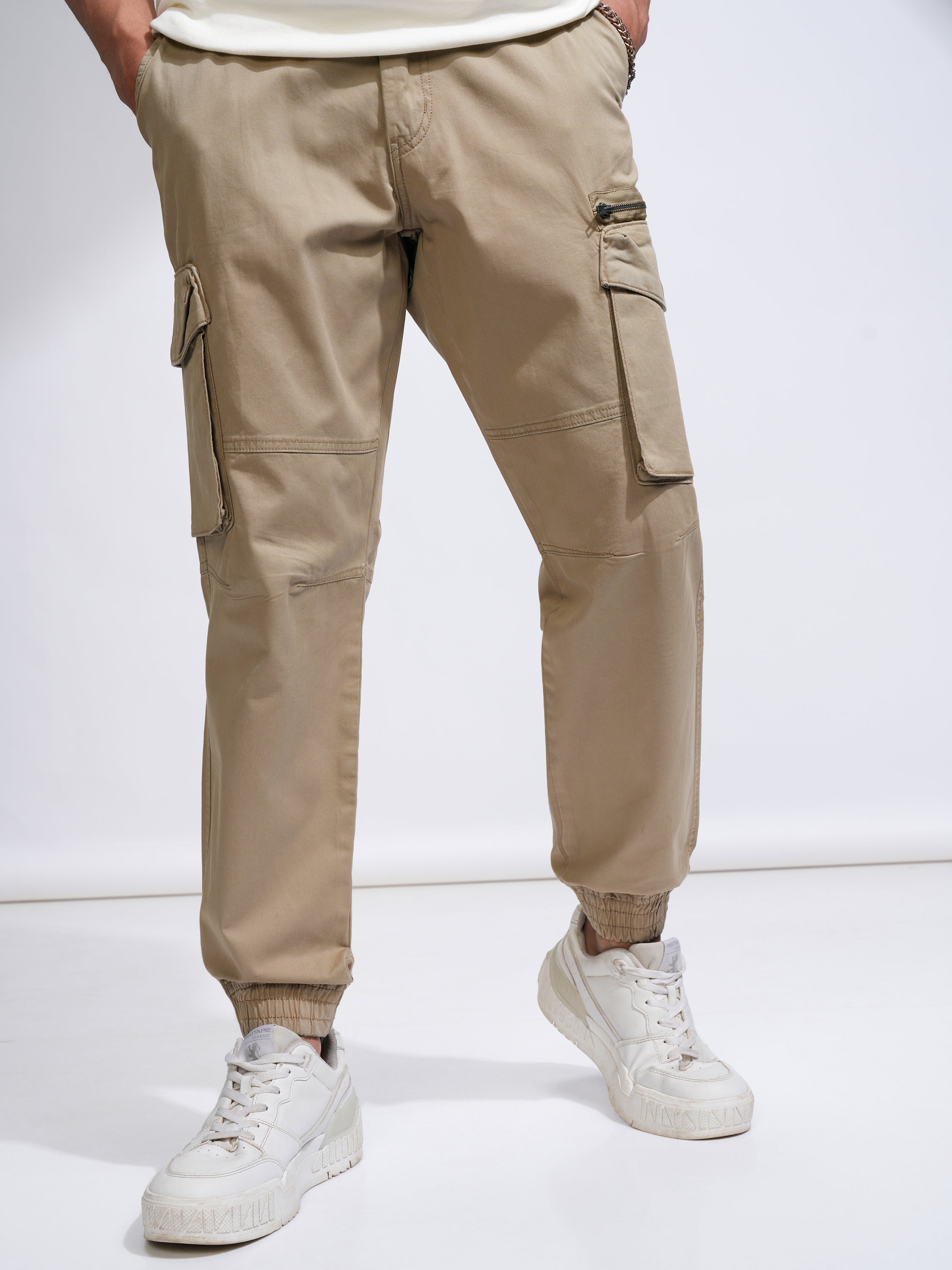 Highlander Men Beige Relaxed fit Solid Cargo - Beige - Image 1