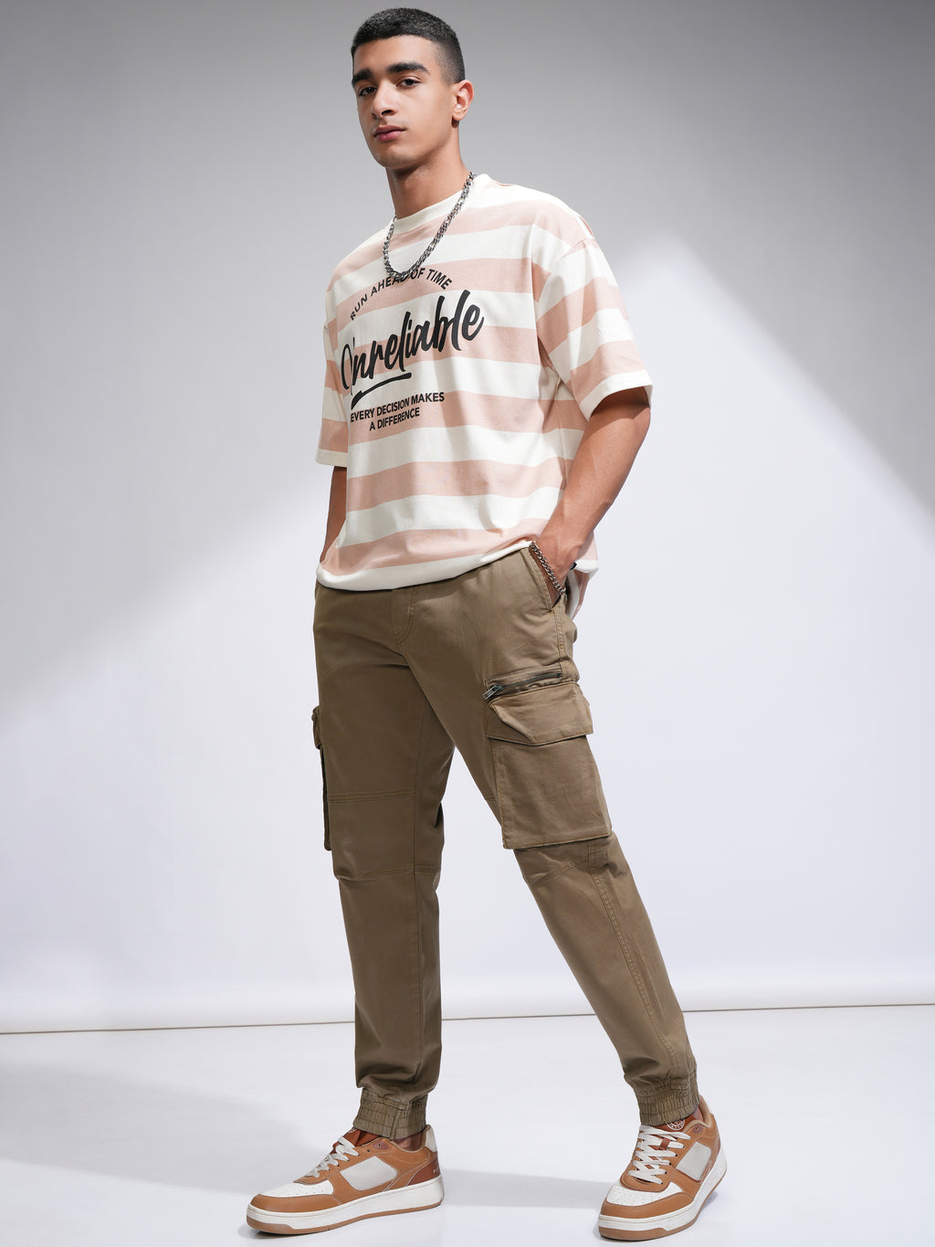 Highlander Men Brown Relaxed fit Solid Cargo - Brown - Image 2
