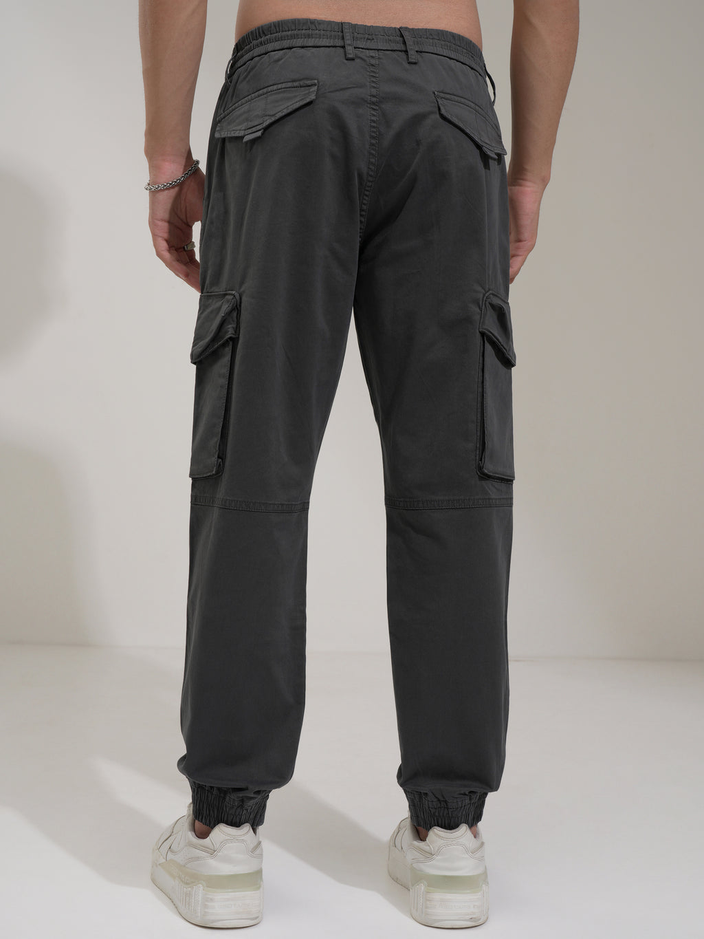 Highlander Men Grey Relaxed Fit Solid Cargo - Grey - Image 3