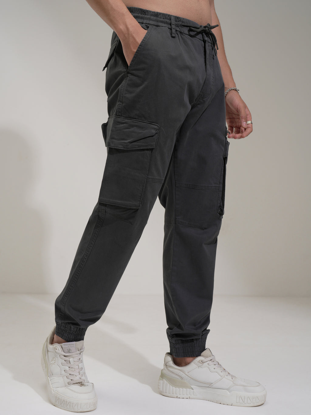 Highlander Men Grey Relaxed Fit Solid Cargo - Grey - Image 6