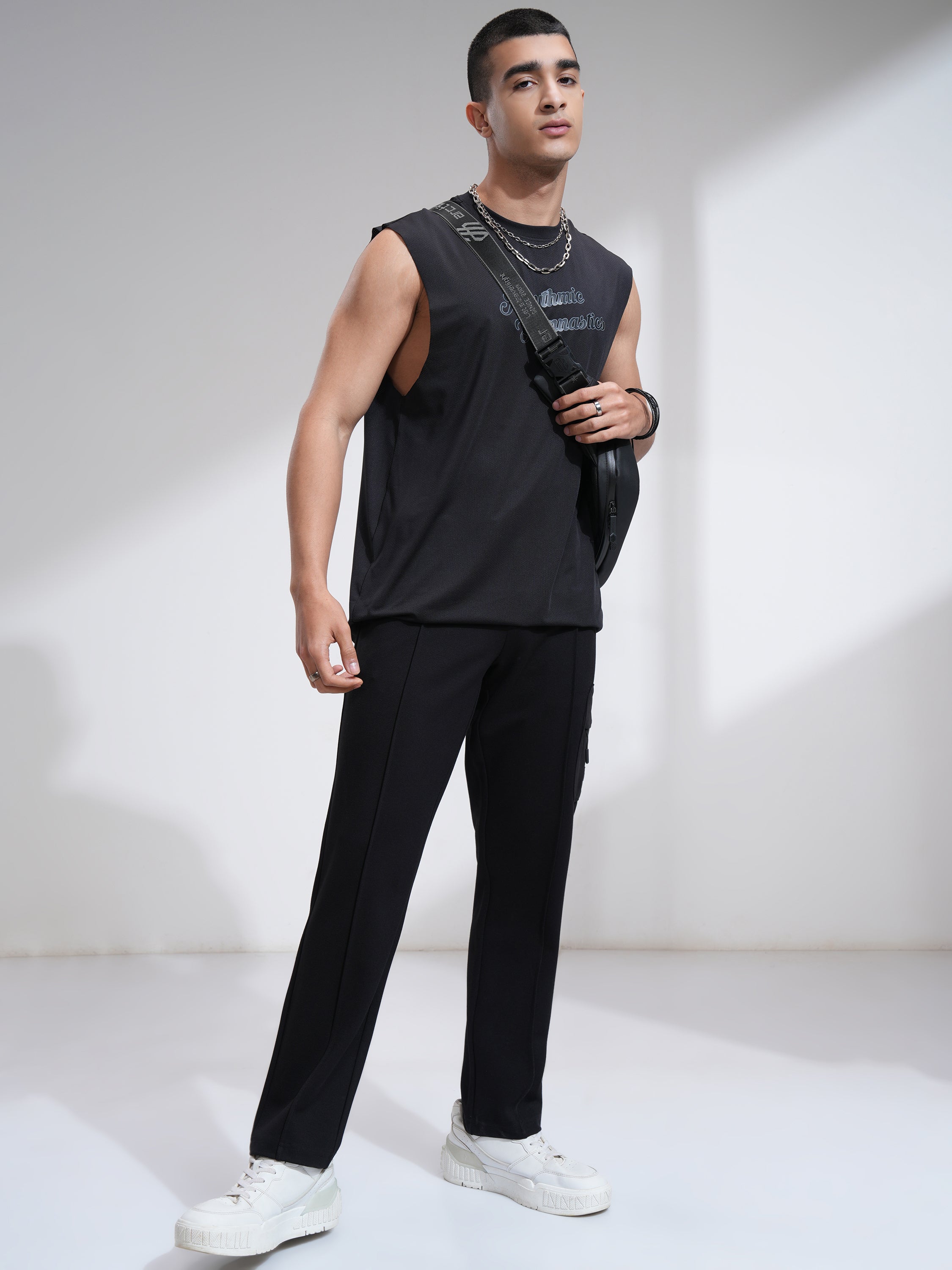 Highlander Men Black Relaxed Fit Solid Cargos - Black - Image 2