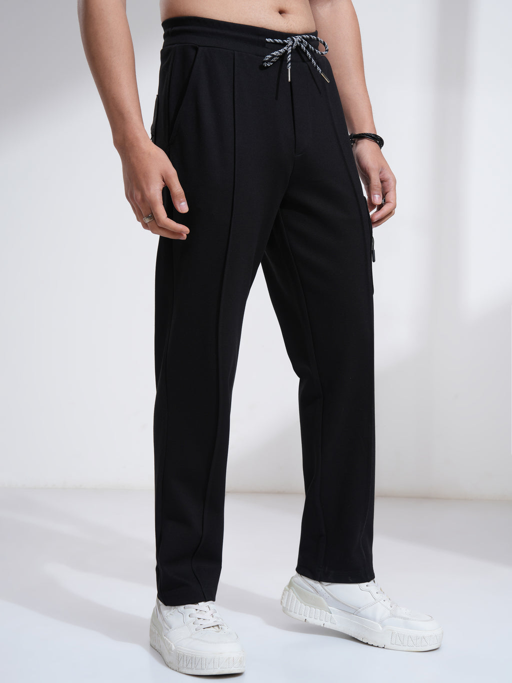 Highlander Men Black Relaxed Fit Solid Cargos - Black - Image 6