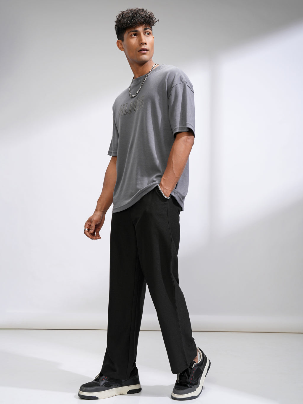 Highlander Men Black Straight Fit Solid Casual Trouser - Black - Image 2