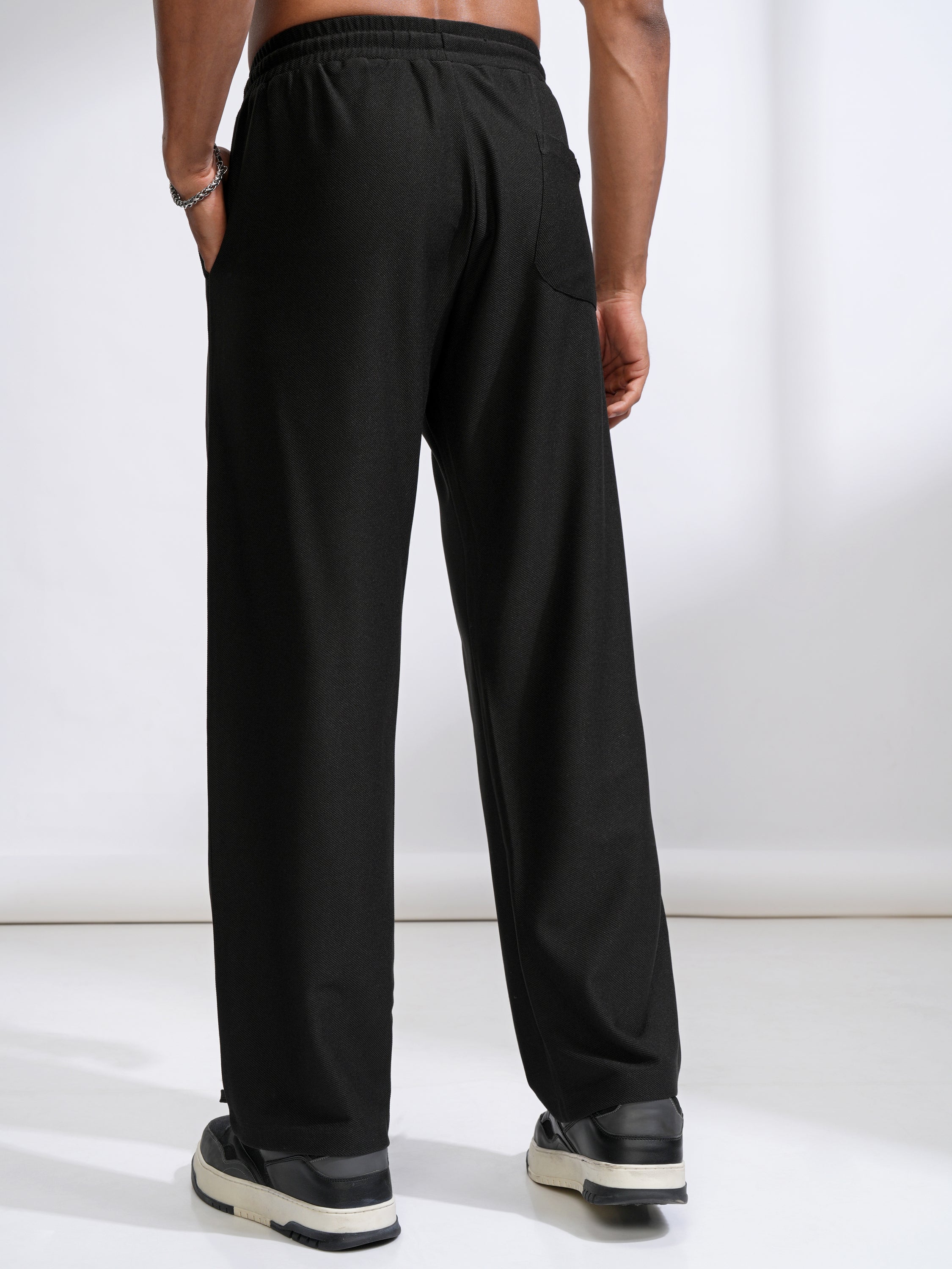 Highlander Men Black Straight Fit Solid Casual Trouser - Black - Image 3