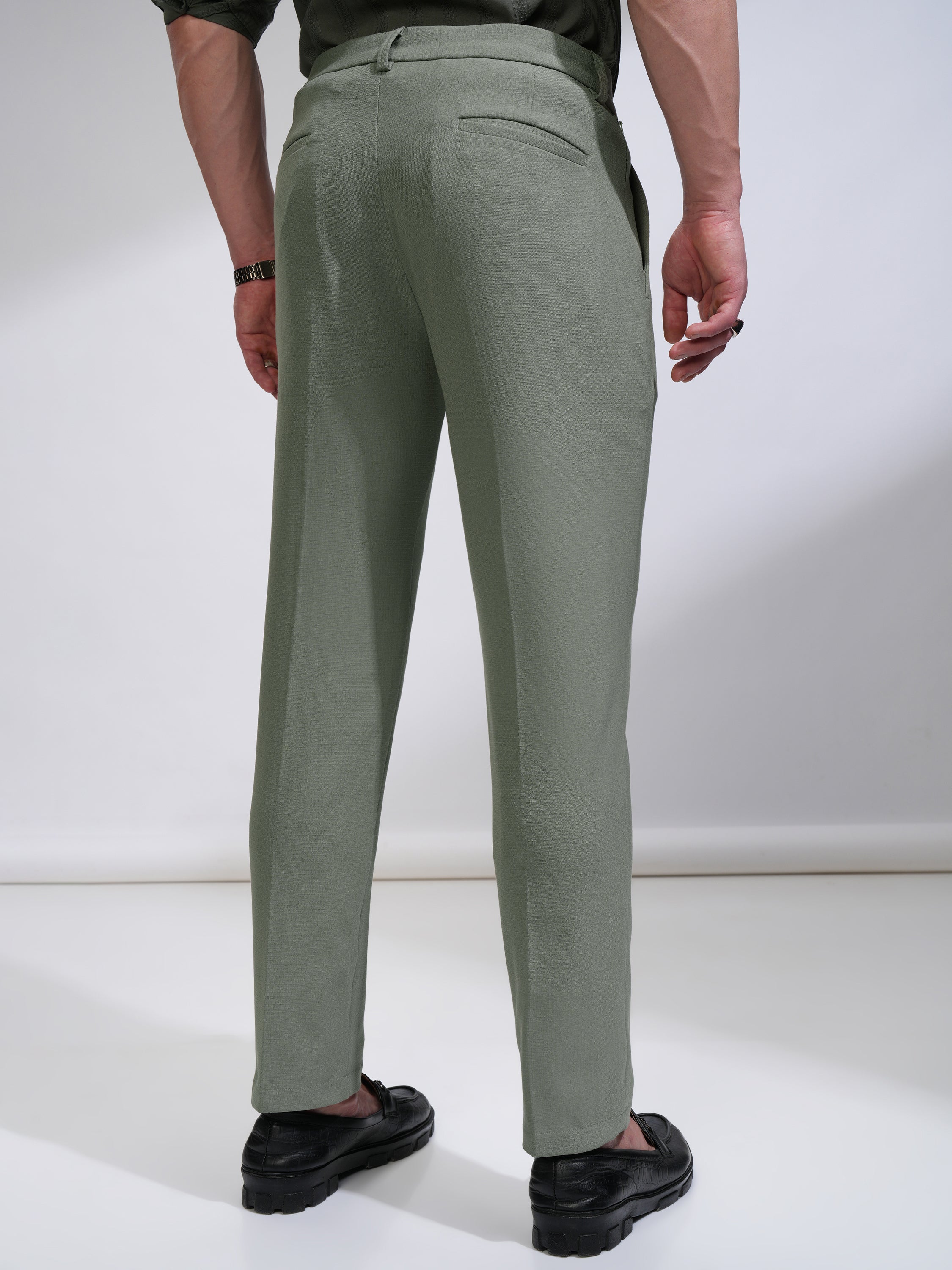 Highlander Men Olive Slim Fit Solid Casual Trouser - Olive - Image 3