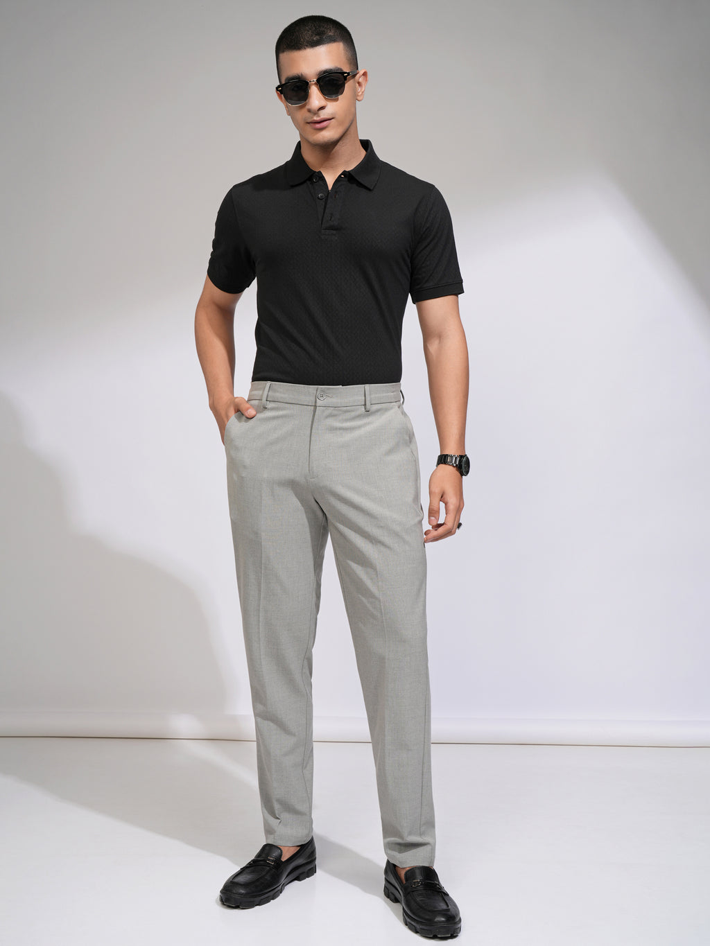 Highlander Men Grey Relaxed Fit Solid Casual Trouser - Grey - Image 2
