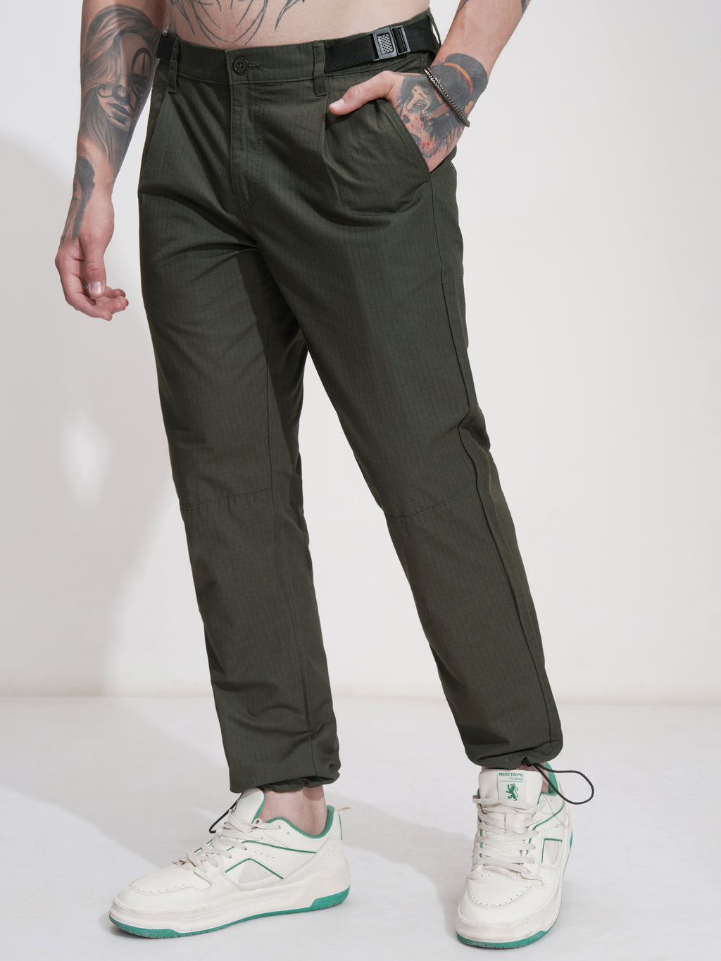 Highlander Men Green Straight Fit Solid Casual Trouser - Green - Image 4