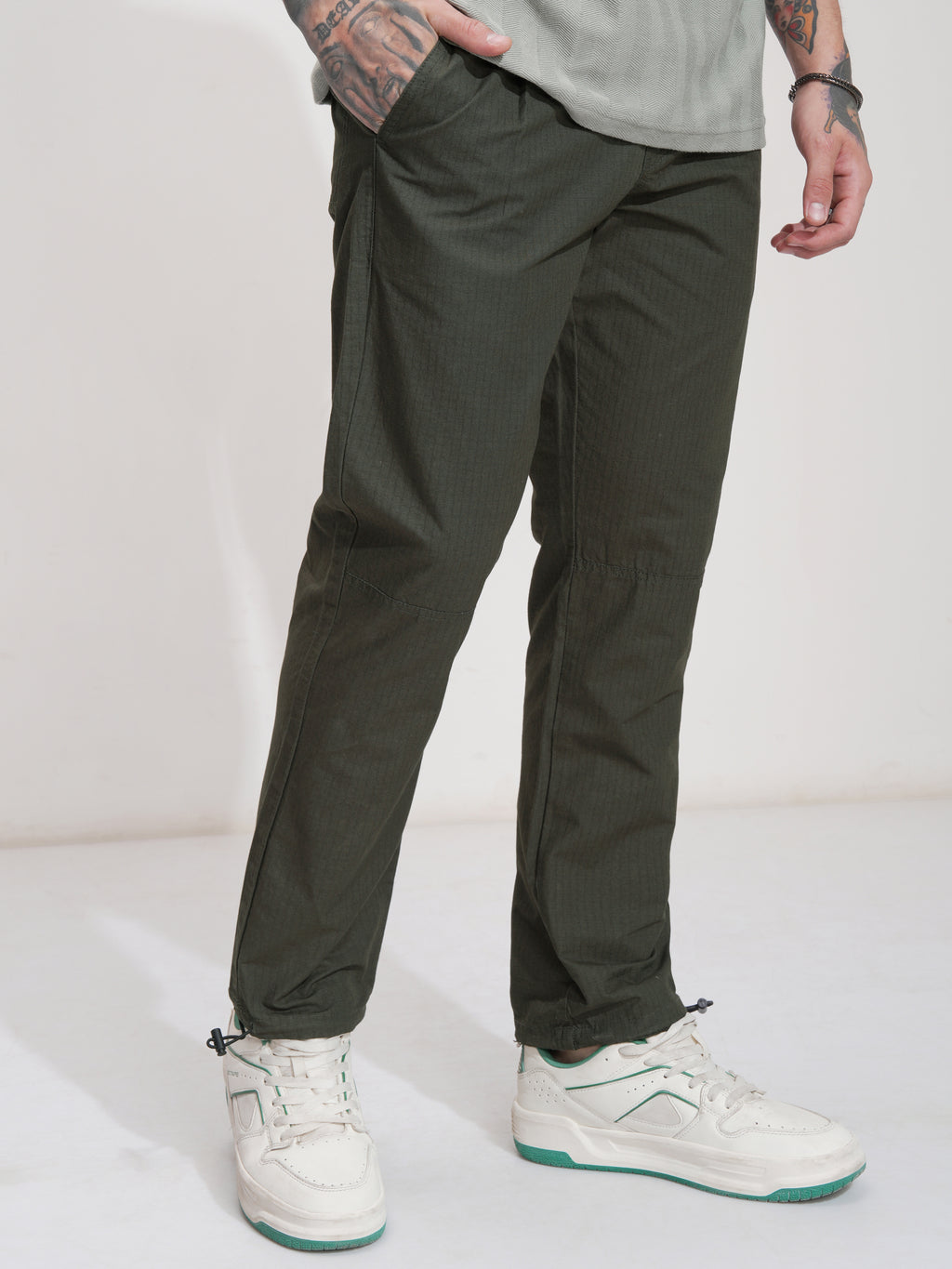 Highlander Men Green Straight Fit Solid Casual Trouser - Green - Image 6