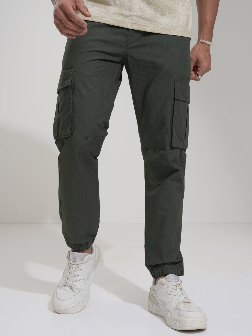Highlander Men Green Slim Fit Solid Joggers - Green - Image 1